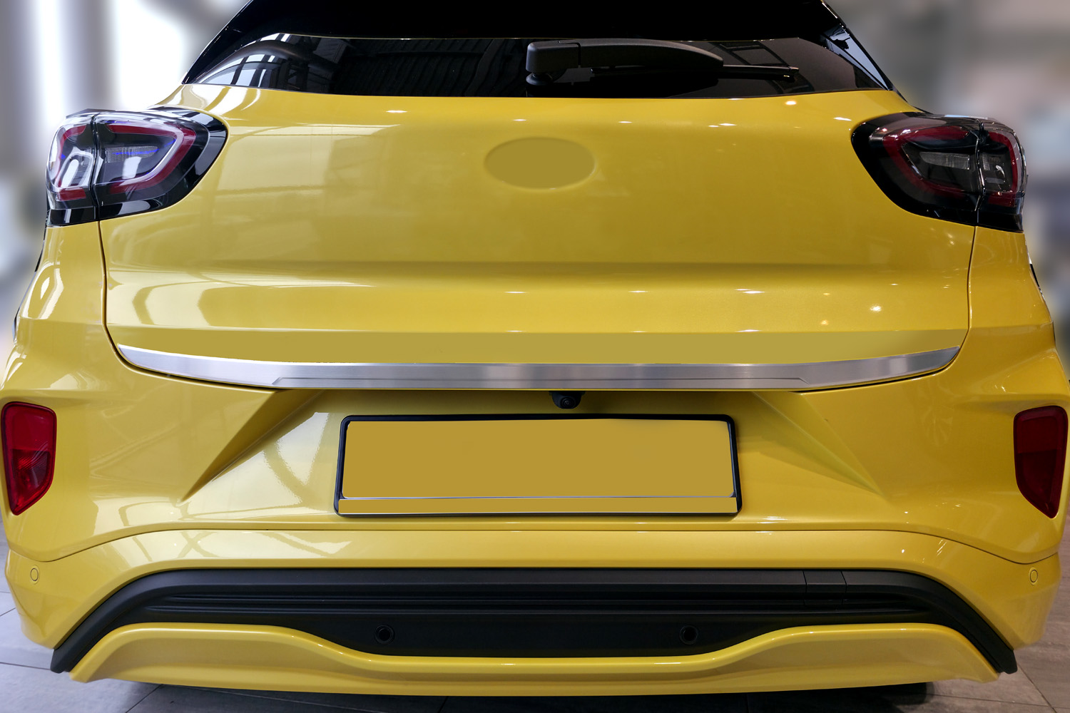 Garniture de couvercle de coffre convient à Ford Puma 2019-présent acier inox brossé Garniture de couvercle de coffre convient à Ford Puma 2019-présent acier inox brossé