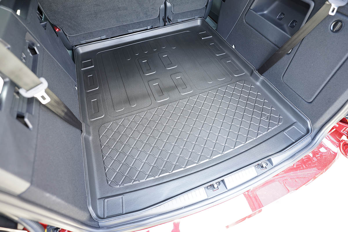 Boot mat suitable for Ford Tourneo Connect III 2022-present Guardliner anti slip PE/TPE rubber (FOR8TOTM-G) (4)