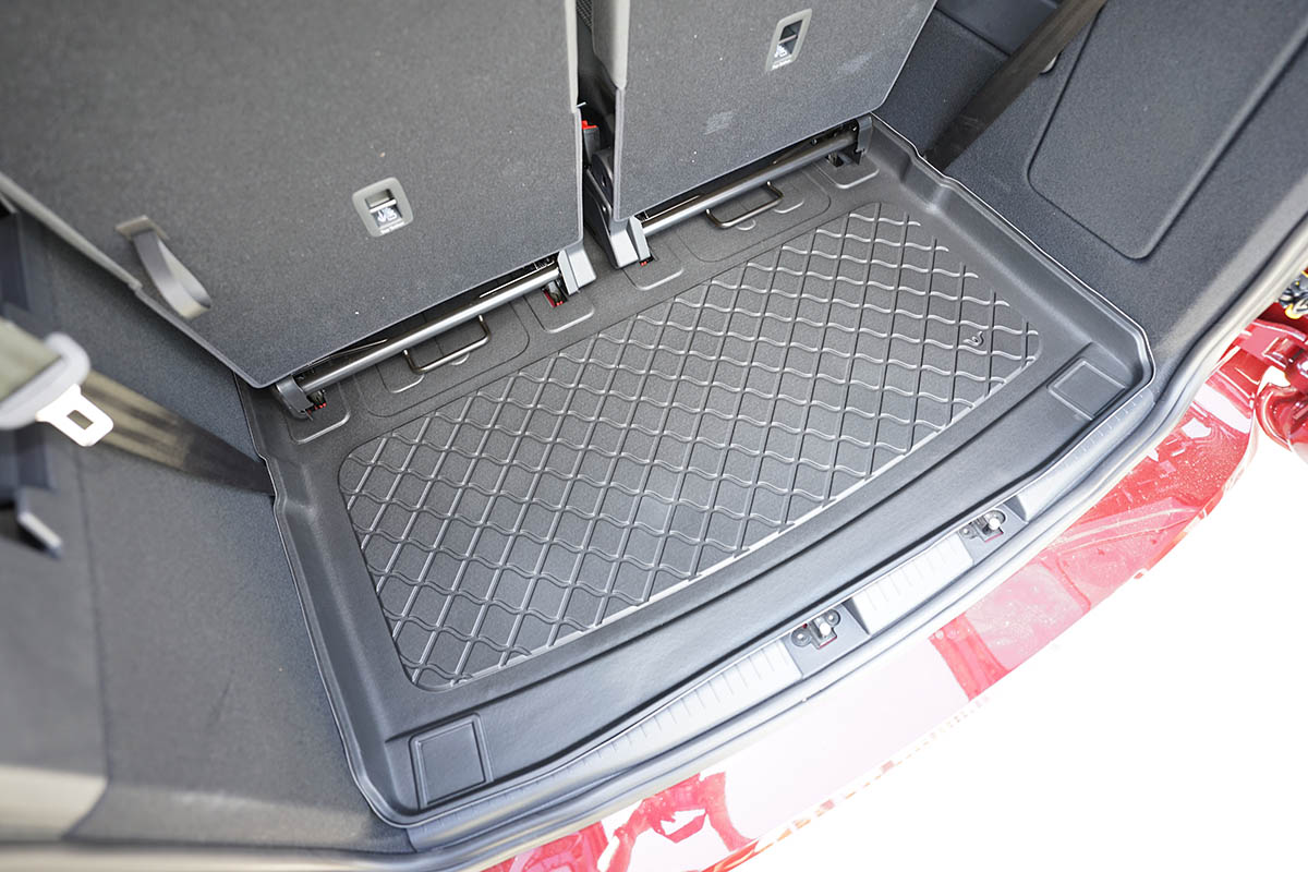 Boot mat suitable for Ford Tourneo Connect III 2022-present Guardliner anti slip PE/TPE rubber (FOR8TOTM-G) (7)