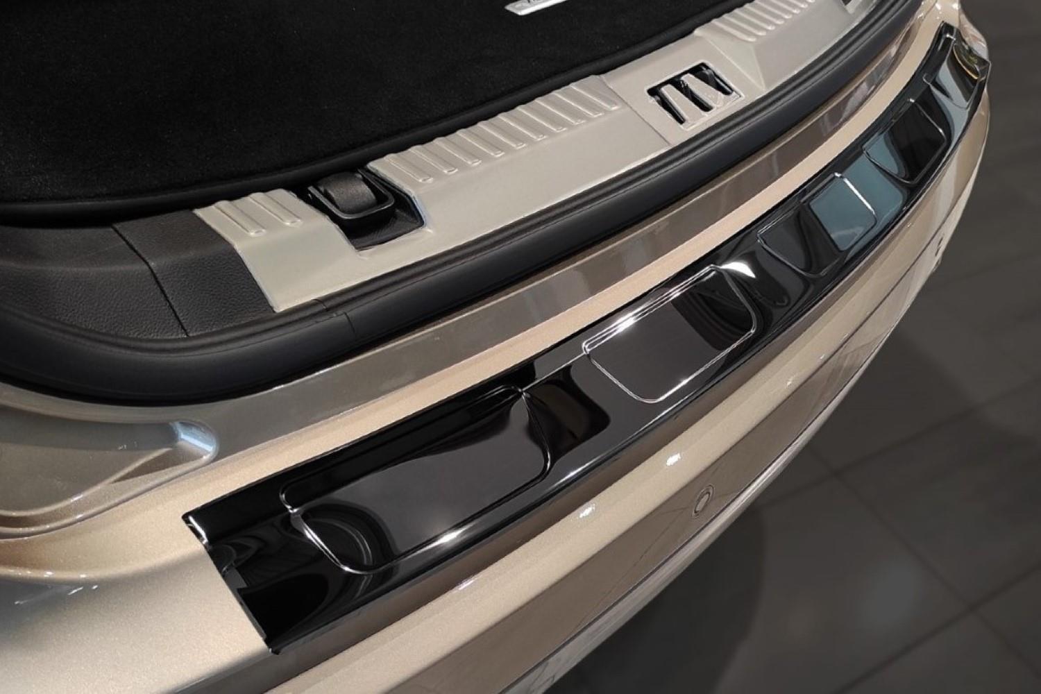 Rear bumper protector Ford Edge II stainless steel high gloss black