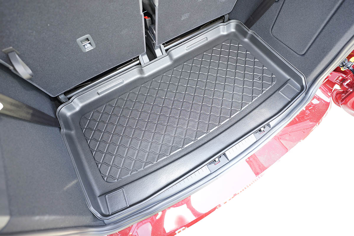 Boot mat suitable for Ford Tourneo Connect III 2022-present Guardliner anti slip PE/TPE rubber (FOR9TOTM-G) (4)