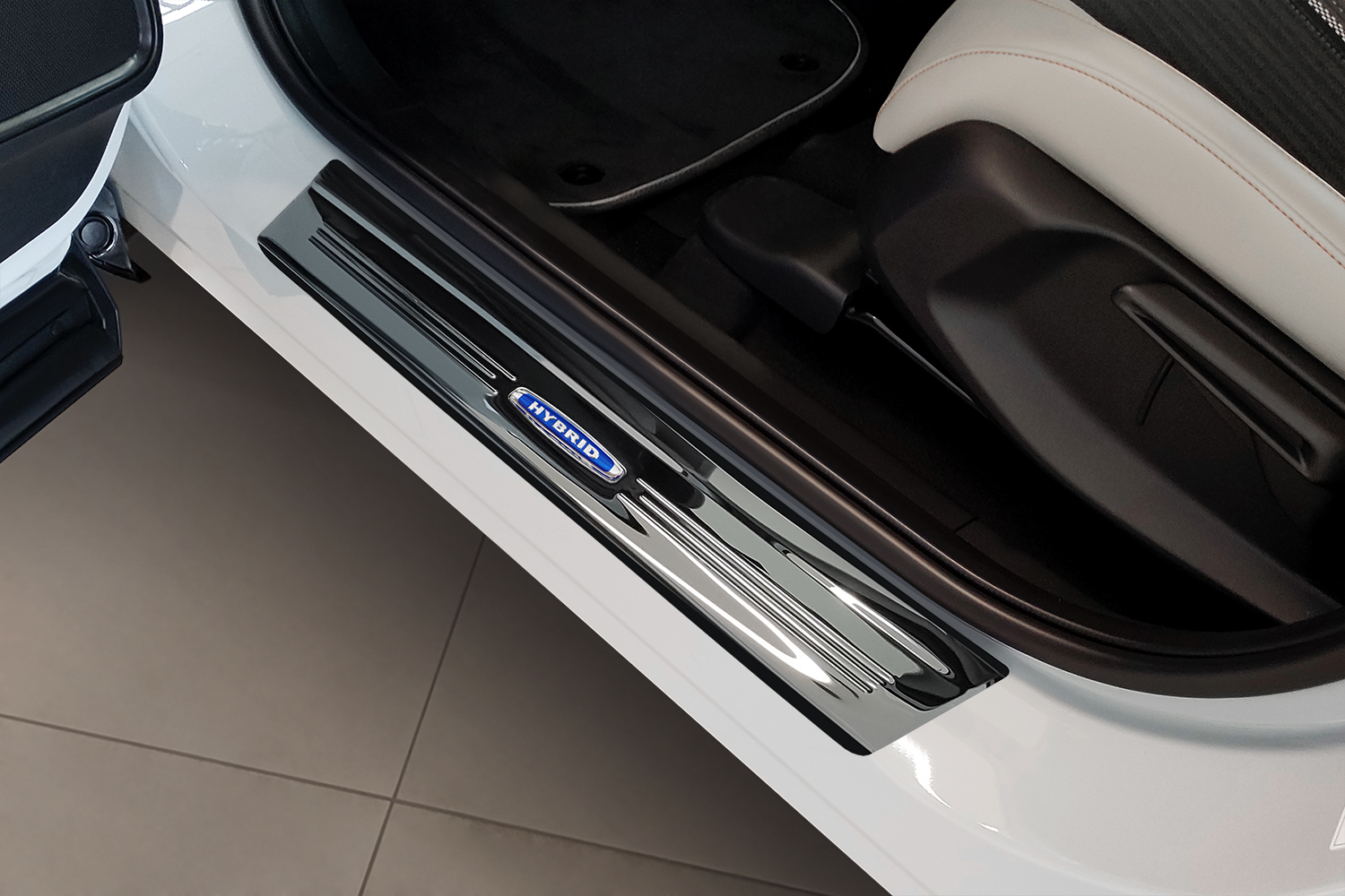Door sill plates suitable for Honda HR-V (RV) 2021-present stainless steel high gloss anthracite 4 pieces
