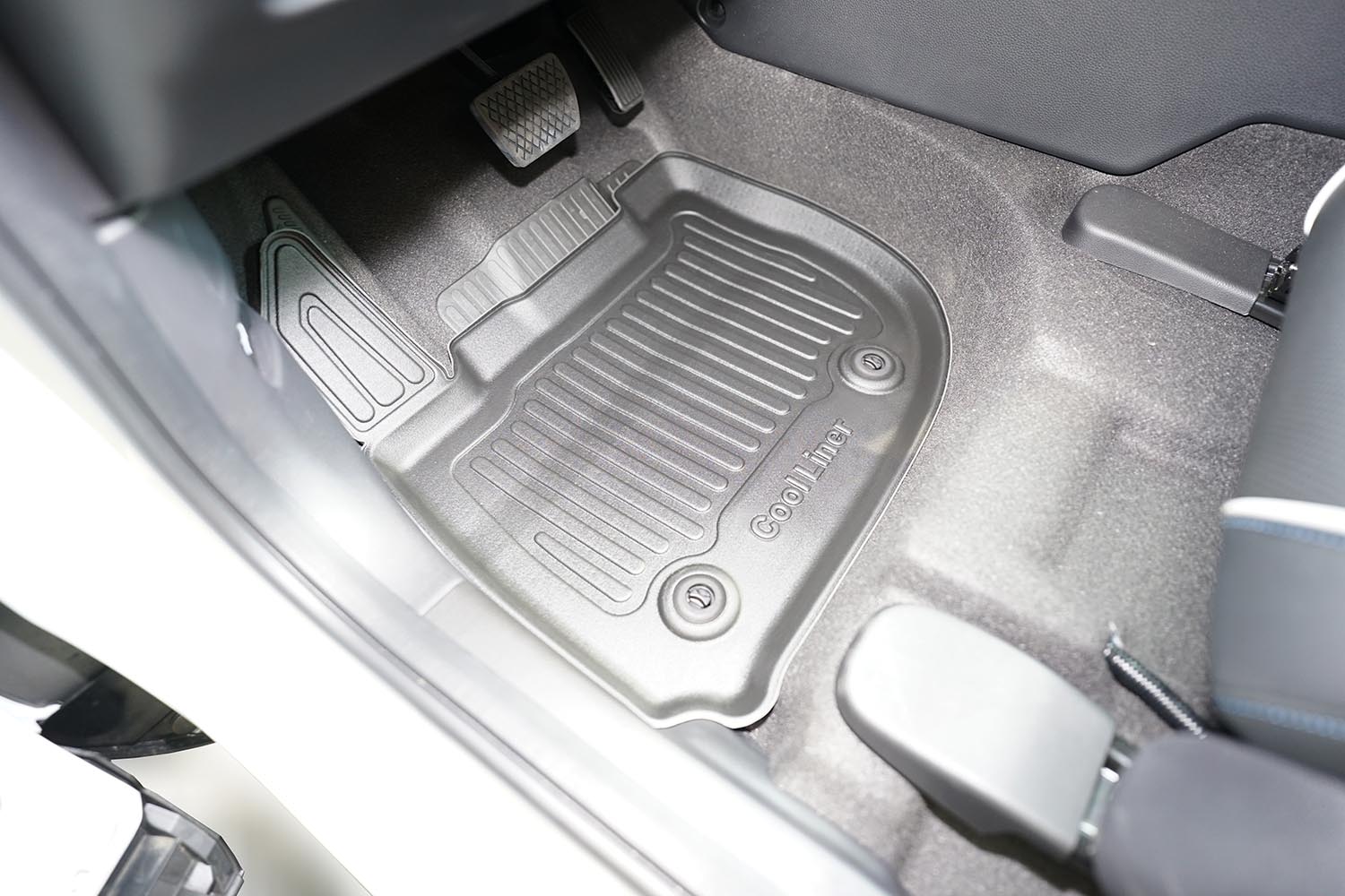 Car mats suitable for Honda e:Ny1 2023-present Cool Liner PE/TPE rubber (HON1NYFM-C) (2)