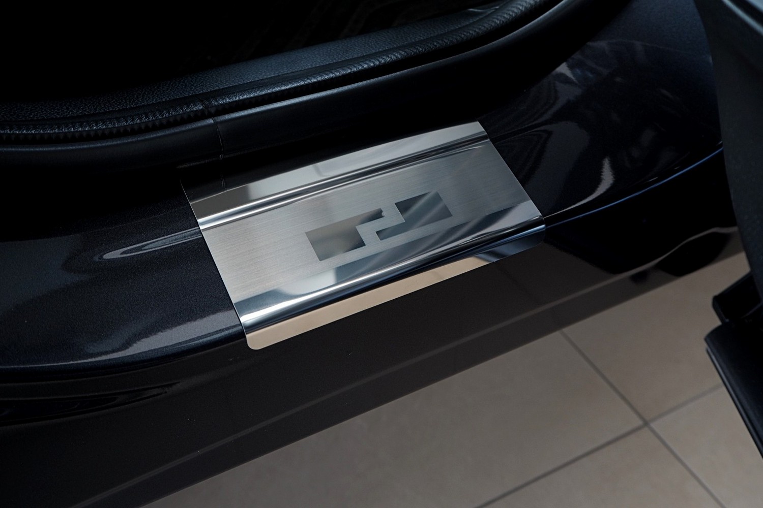 Einstiegsleisten aus Stahl für Honda HR-V II SUV (5 Türen) - (2015-2021) -  Croni - Standard - schwarz (Folie Carbon) standard - schwarz (Folie Carbon)