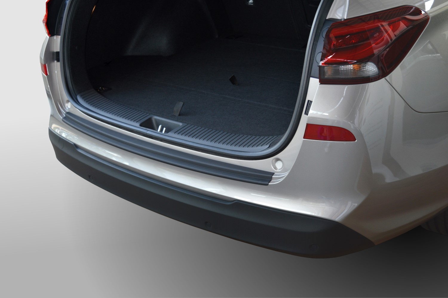 Rear bumper protector suitable for Hyundai i30 (PD) 2017-present wagon PU