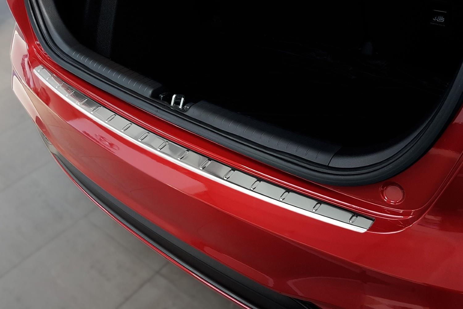Rear bumper protector Hyundai i20 (GB) 2018-2020 5-door hatchback stainless steel (2)