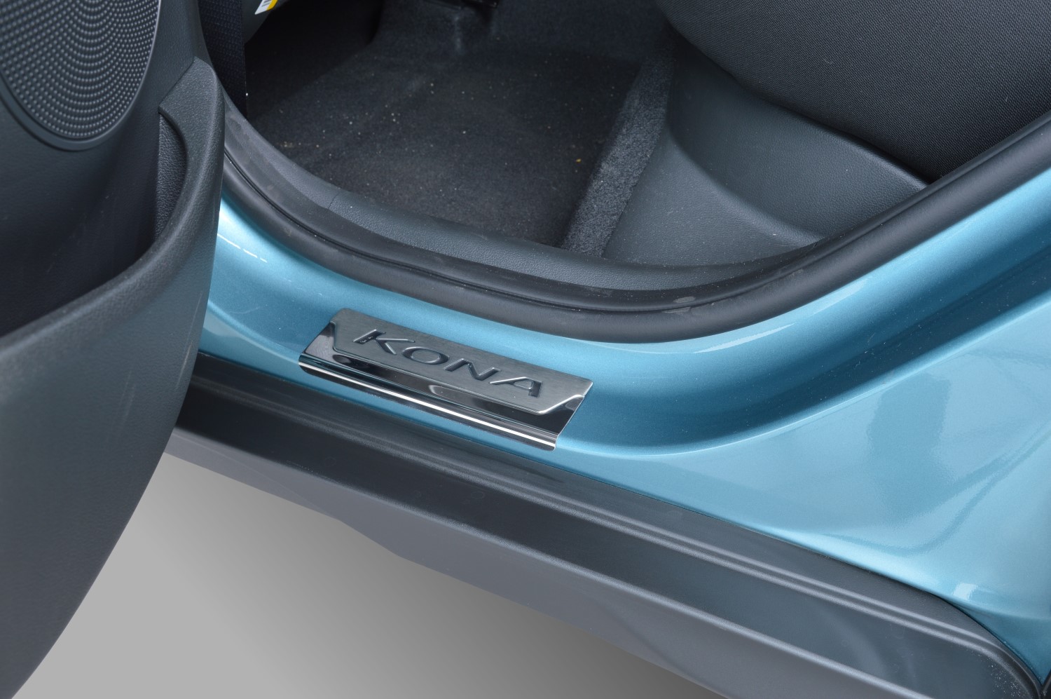 Hyundai Kona EV Frunk with Transport box (box + stainless steel sheet + 4  feets)