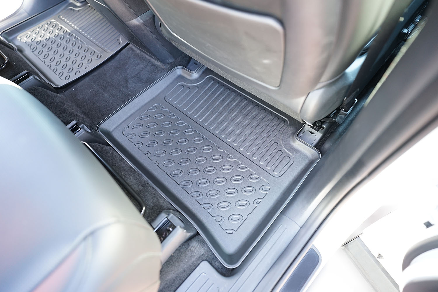 Car mats suitable for Hyundai Santa Fe (MX5) 2024-present Cool Liner PE/TPE rubber (HYU1SFFM-C) (5)