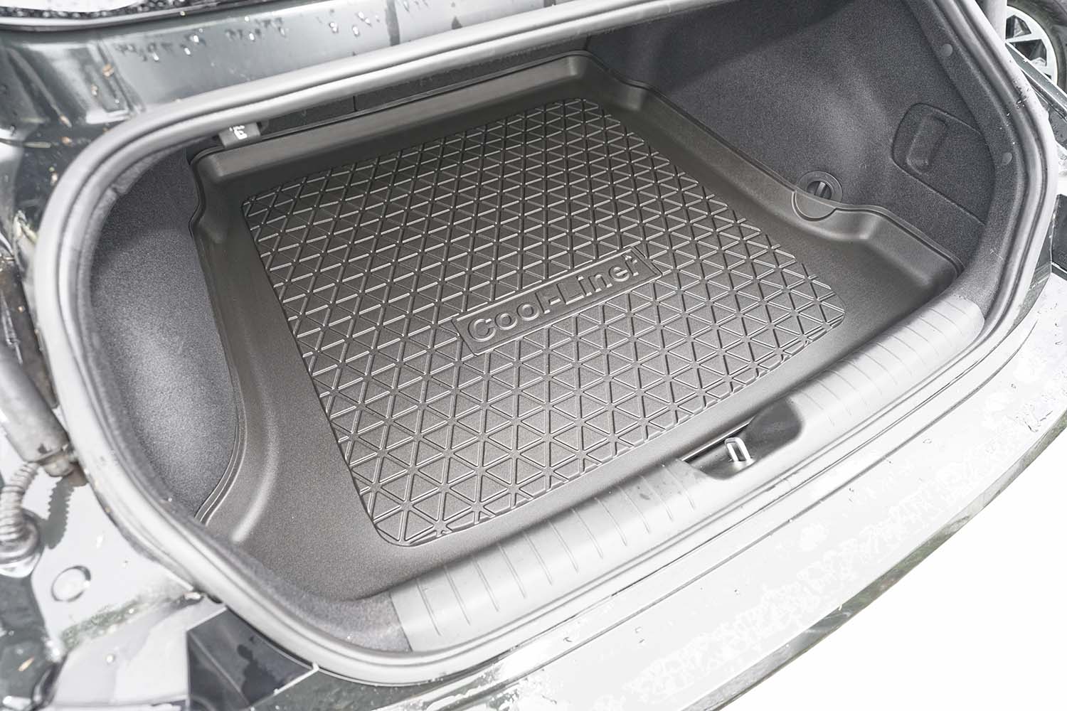 Boot mat suitable for Hyundai Ioniq 6 (CE) 2022-present 4-door saloon Cool Liner anti slip PE/TPE rubber (HYU3IOTM-C) (6)
