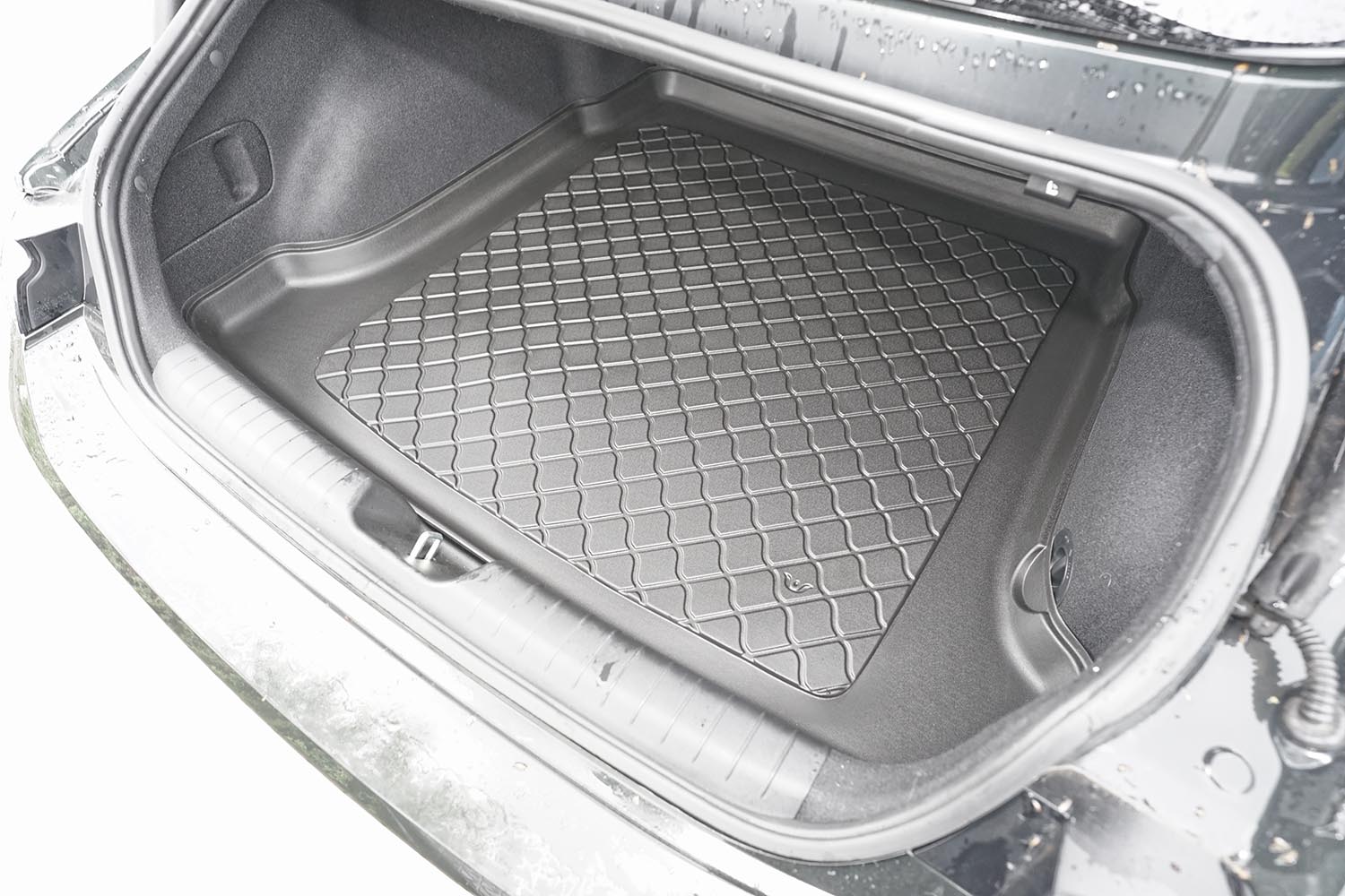 Boot mat suitable for Hyundai Ioniq 6 (CE) 2022-present 4-door saloon Guardliner anti slip PE/TPE rubber (HYU3IOTM-G) (5)