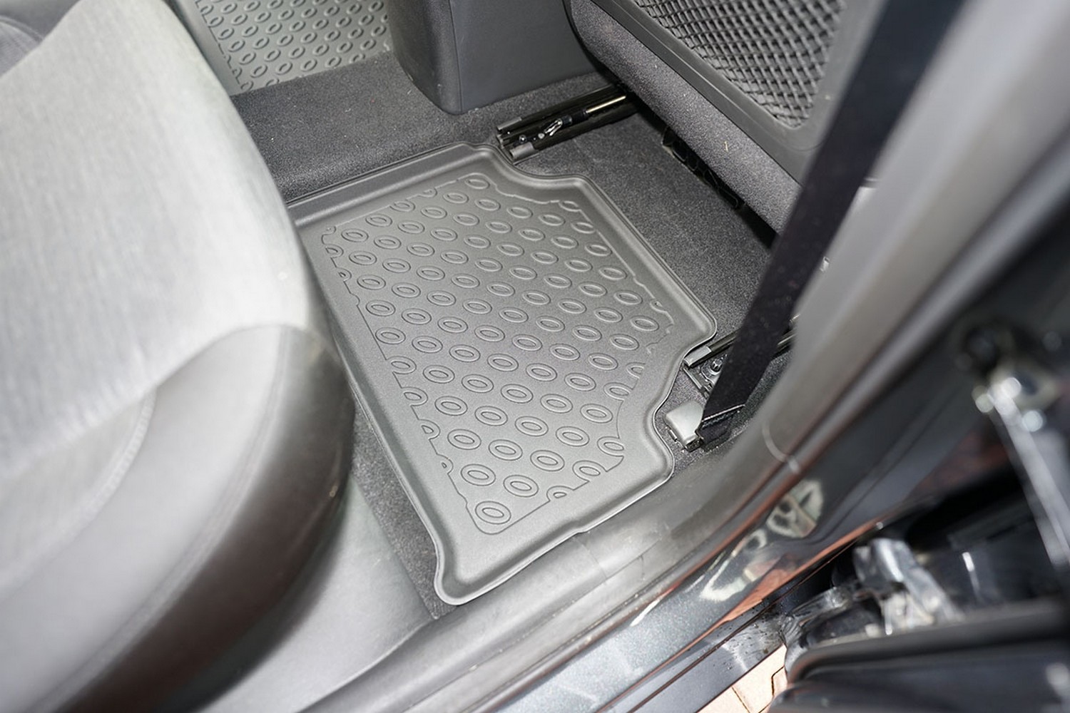 Car mats suitable for Hyundai Kona (OS) 2017-2022 Cool Liner PE/TPE rubber (HYU3KOFM-C) (5) Car mats suitable for Hyundai Kona (OS) 2017-2022 Cool Liner PE/TPE rubber (HYU3KOFM-C) (5)