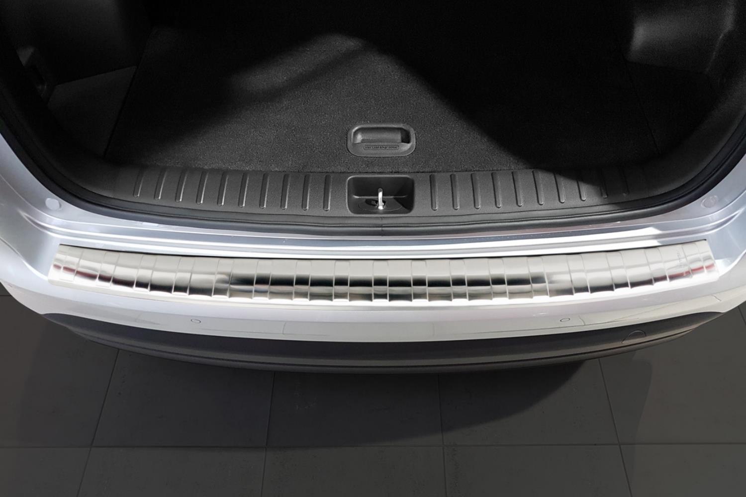 Hyundai Tucson (TL) 2018-present rear bumper protector stainless steel (HYU9TUBP) (4)