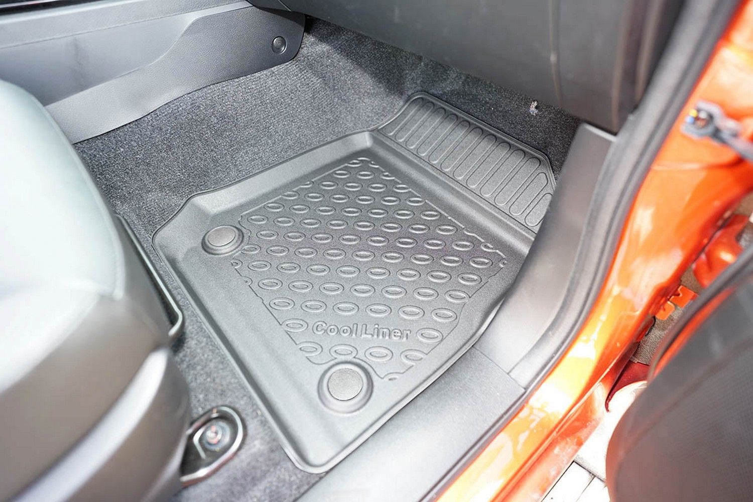 Car mats suitable for Isuzu D-Max III (RG01) 2021-present pickup Cool Liner PE/TPE rubber (ISU1DMFM-C) (3) Car mats suitable for Isuzu D-Max III (RG01) 2021-present pickup Cool Liner PE/TPE rubber (ISU1DMFM-C) (3)