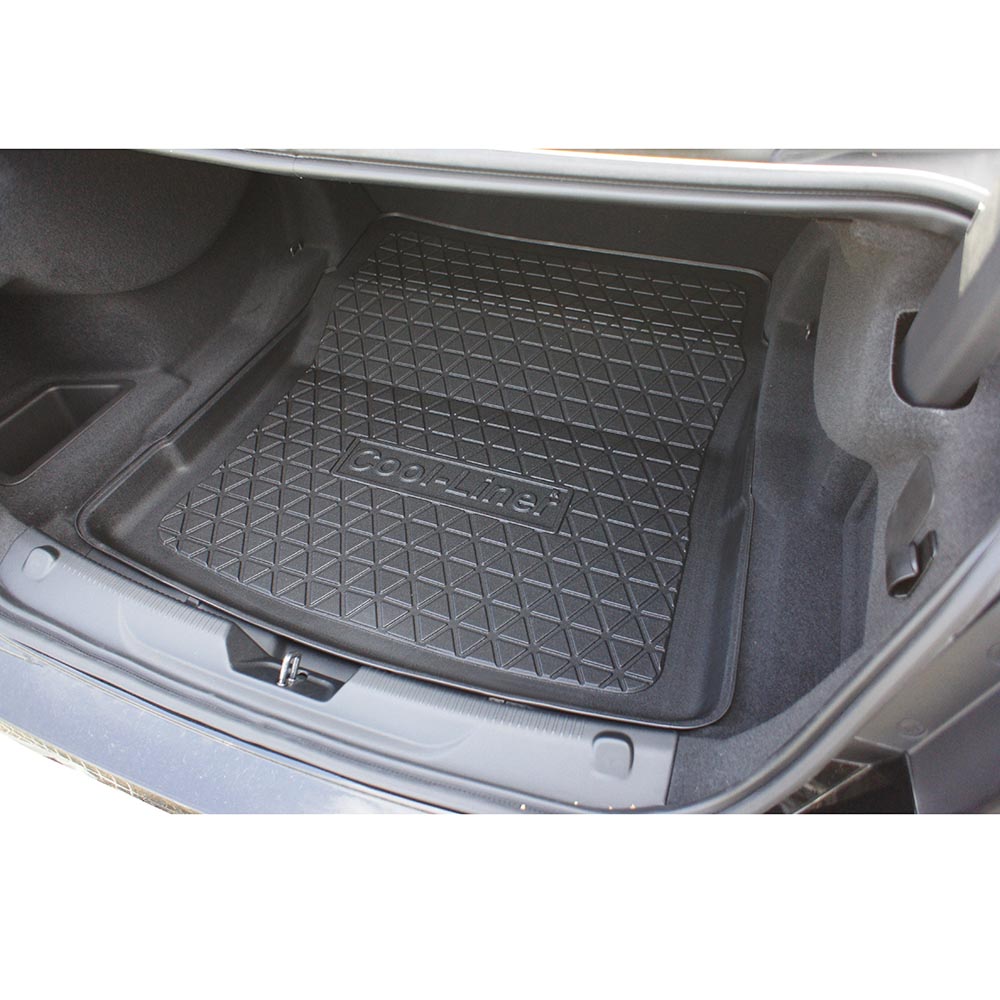 Boot mat Jaguar XE (X760) 2015-2019 4-door saloon Cool Liner anti slip PE/TPE rubber