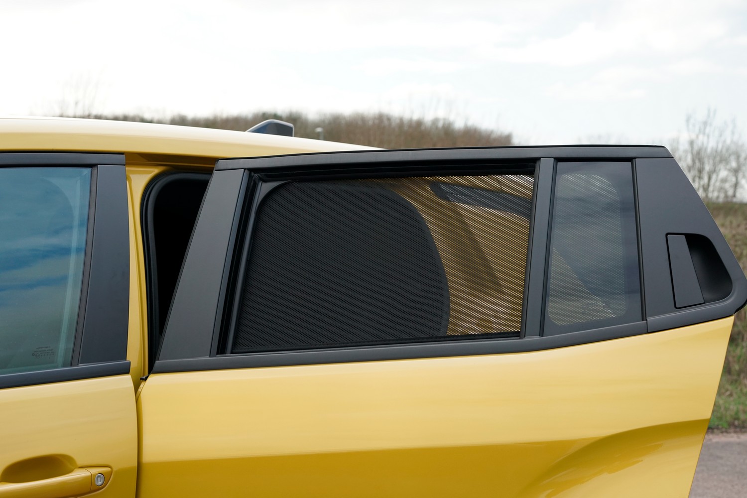 Sun shades suitable for Jeep Avenger 2023-present Car Shades - rear side doors (JEE1AVCS-RD) (2) Sun shades suitable for Jeep Avenger 2023-present Car Shades - rear side doors (JEE1AVCS-RD) (2)