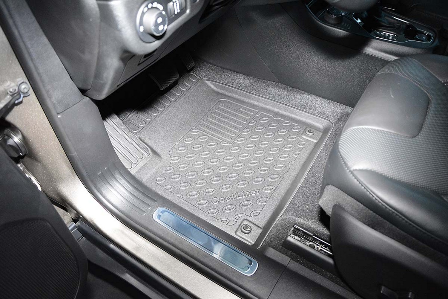 Car mats suitable for Jeep Cherokee V (KL) 2014-2023 Cool Liner PE/TPE rubber (JEE1CHFM-C) (2) Car mats suitable for Jeep Cherokee V (KL) 2014-2023 Cool Liner PE/TPE rubber (JEE1CHFM-C) (2)