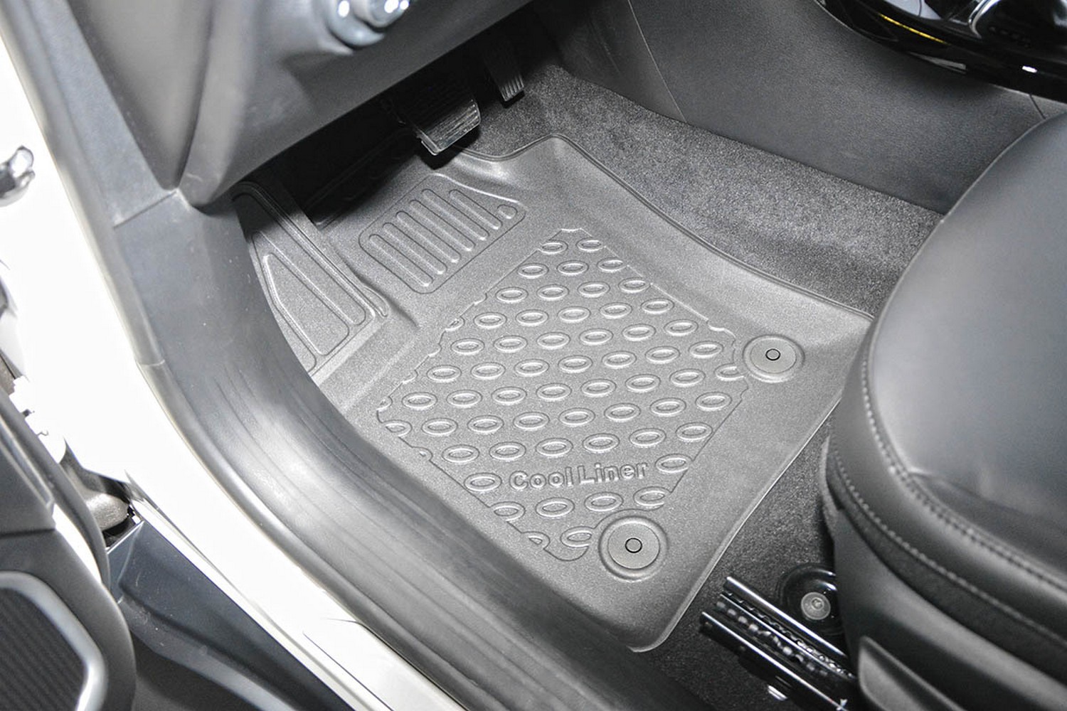 Car mats suitable for Jeep Compass (MP) 2017-present Cool Liner PE/TPE rubber (JEE1COFM-C) (2) Car mats suitable for Jeep Compass (MP) 2017-present Cool Liner PE/TPE rubber (JEE1COFM-C) (2)