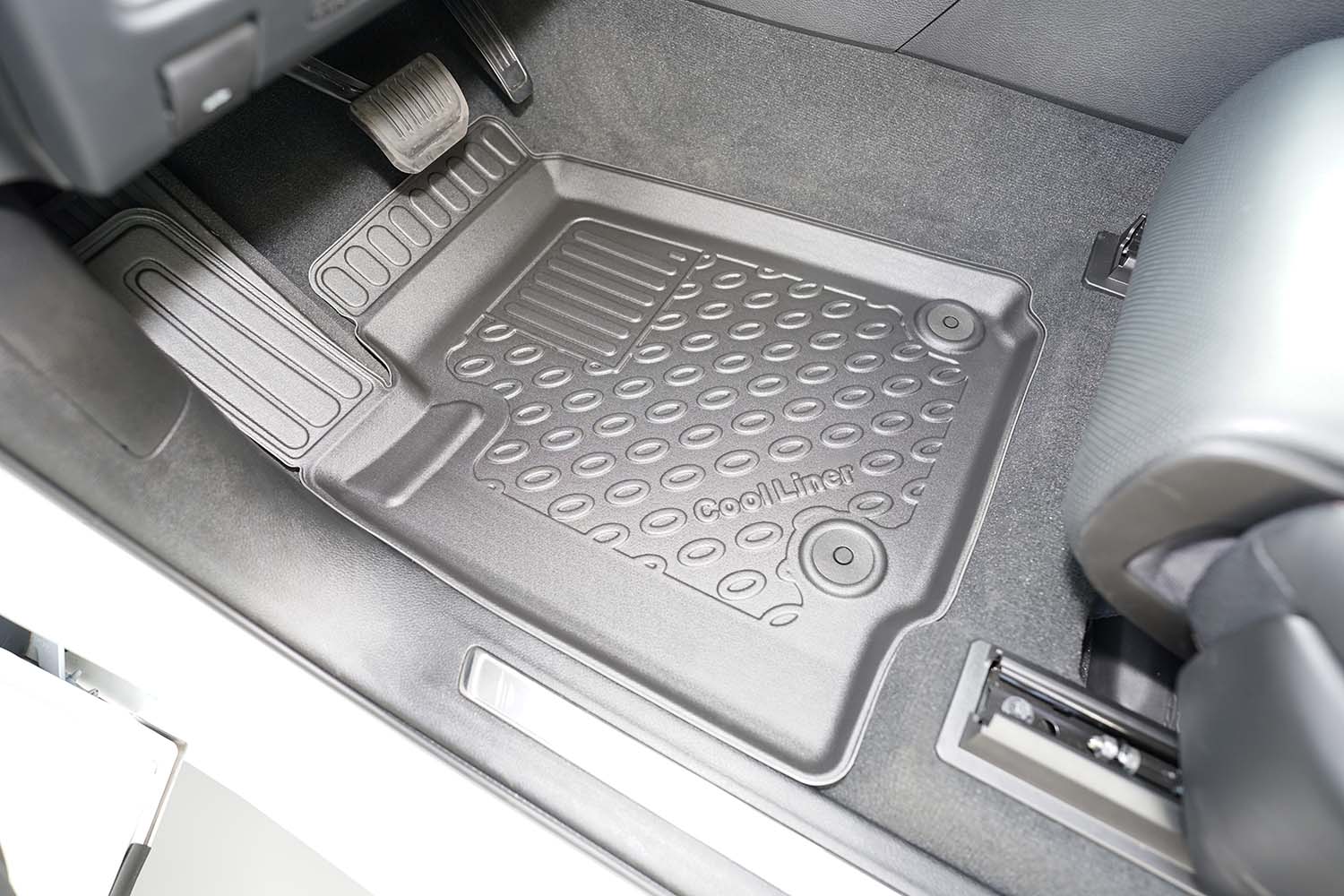 Car mats suitable for Jeep Grand Cherokee V (WL) 2021-present Cool Liner PE/TPE rubber (JEE2GRFM-C) (2)