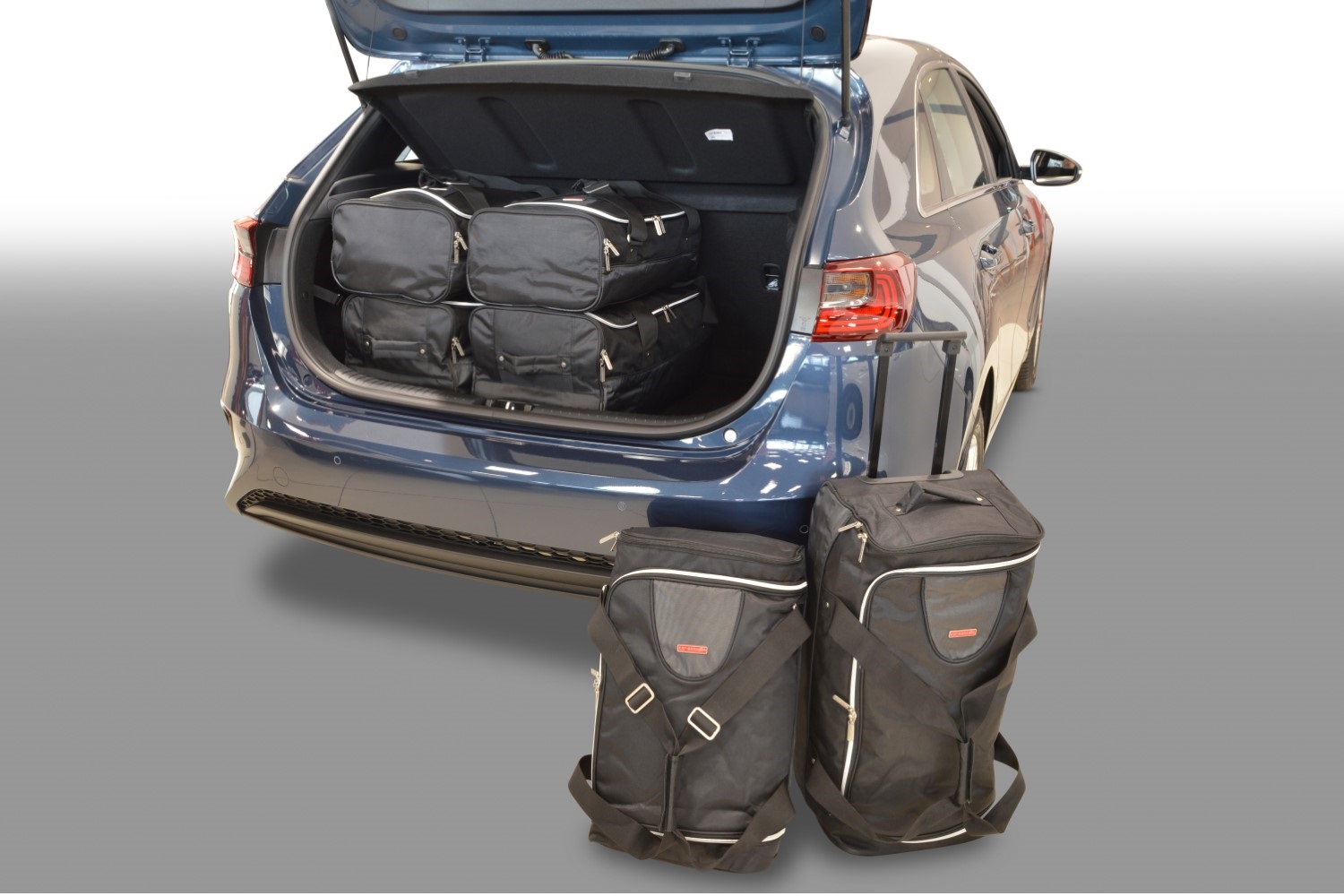 Travel bag set suitable for Kia Ceed (CD) 2018-present 5-door hatchback Original