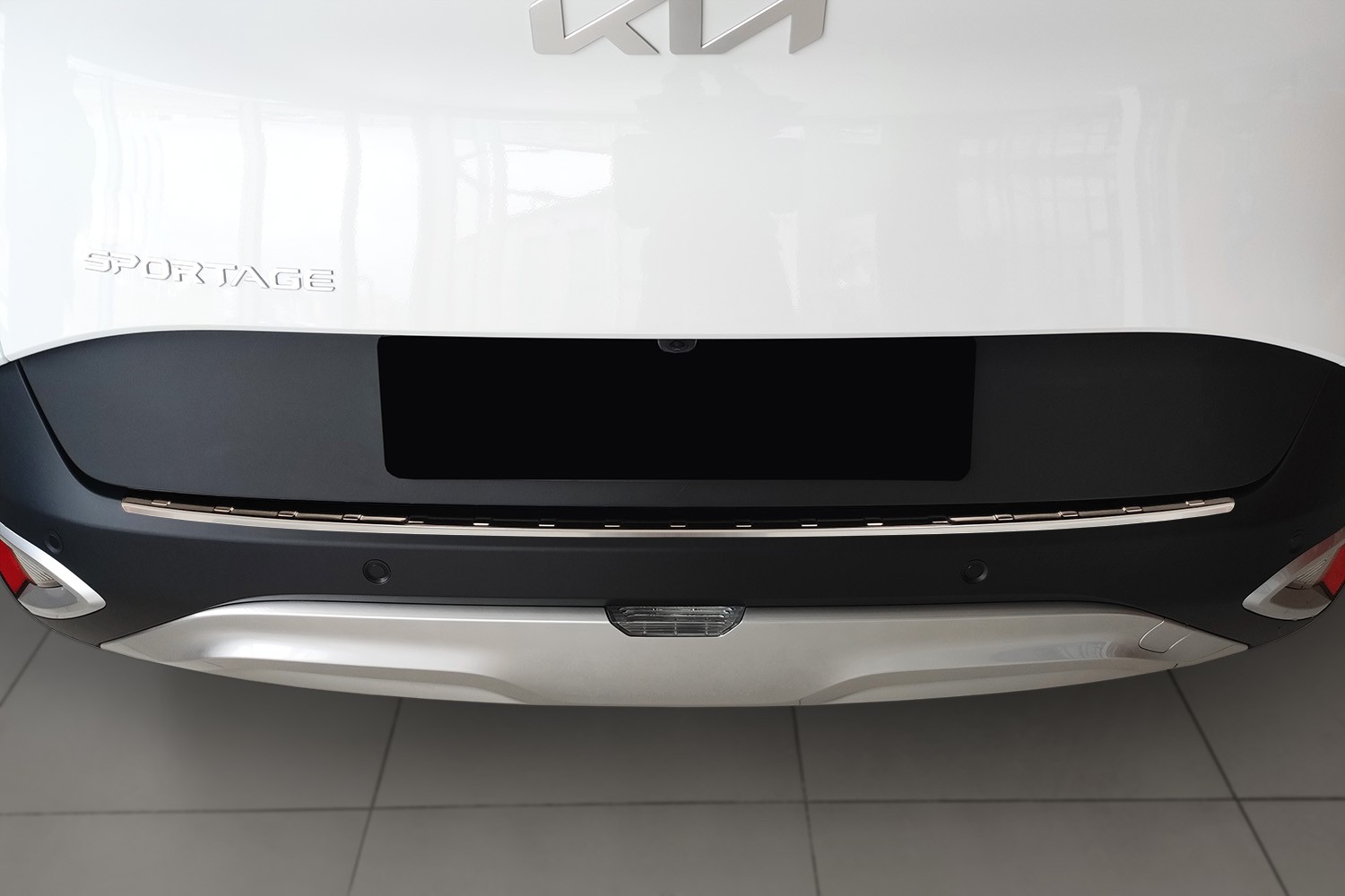 Rear bumper protector Kia Sportage V (NQ5) stainless steel brushed