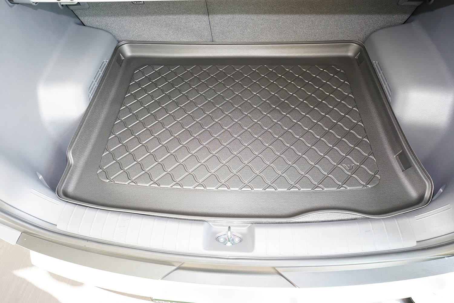 Boot mat suitable for Kia EV4 2025-present 5-door hatchback Guardliner anti slip PE/TPE rubber (KIA1E4TM-G) (3) Boot mat suitable for Kia EV4 2025-present 5-door hatchback Guardliner anti slip PE/TPE rubber (KIA1E4TM-G) (3)