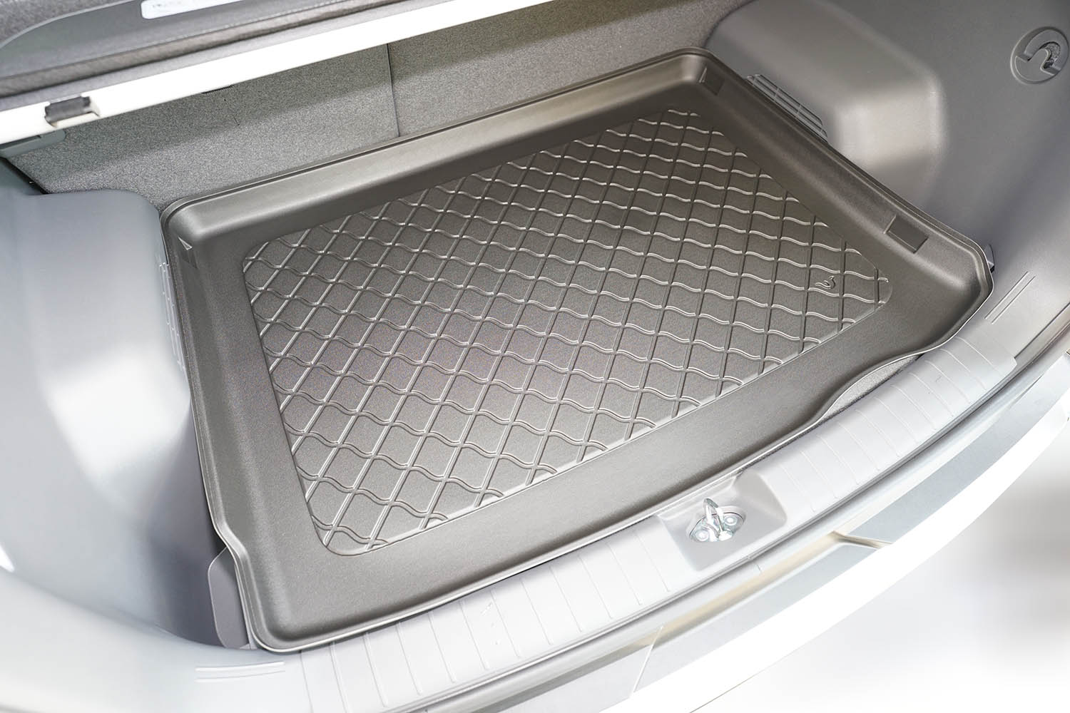 Boot mat suitable for Kia EV4 2025-present 5-door hatchback Guardliner anti slip PE/TPE rubber (KIA1E4TM-G) (4) Boot mat suitable for Kia EV4 2025-present 5-door hatchback Guardliner anti slip PE/TPE rubber (KIA1E4TM-G) (4)