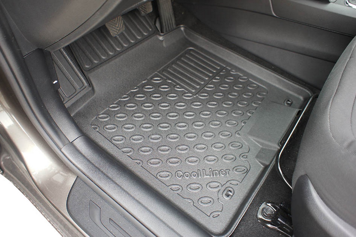 Car mats suitable for Kia ceed (JD) 2012-2018 wagon Cool Liner PE/TPE rubber (KIA2CDFM-C) (2)