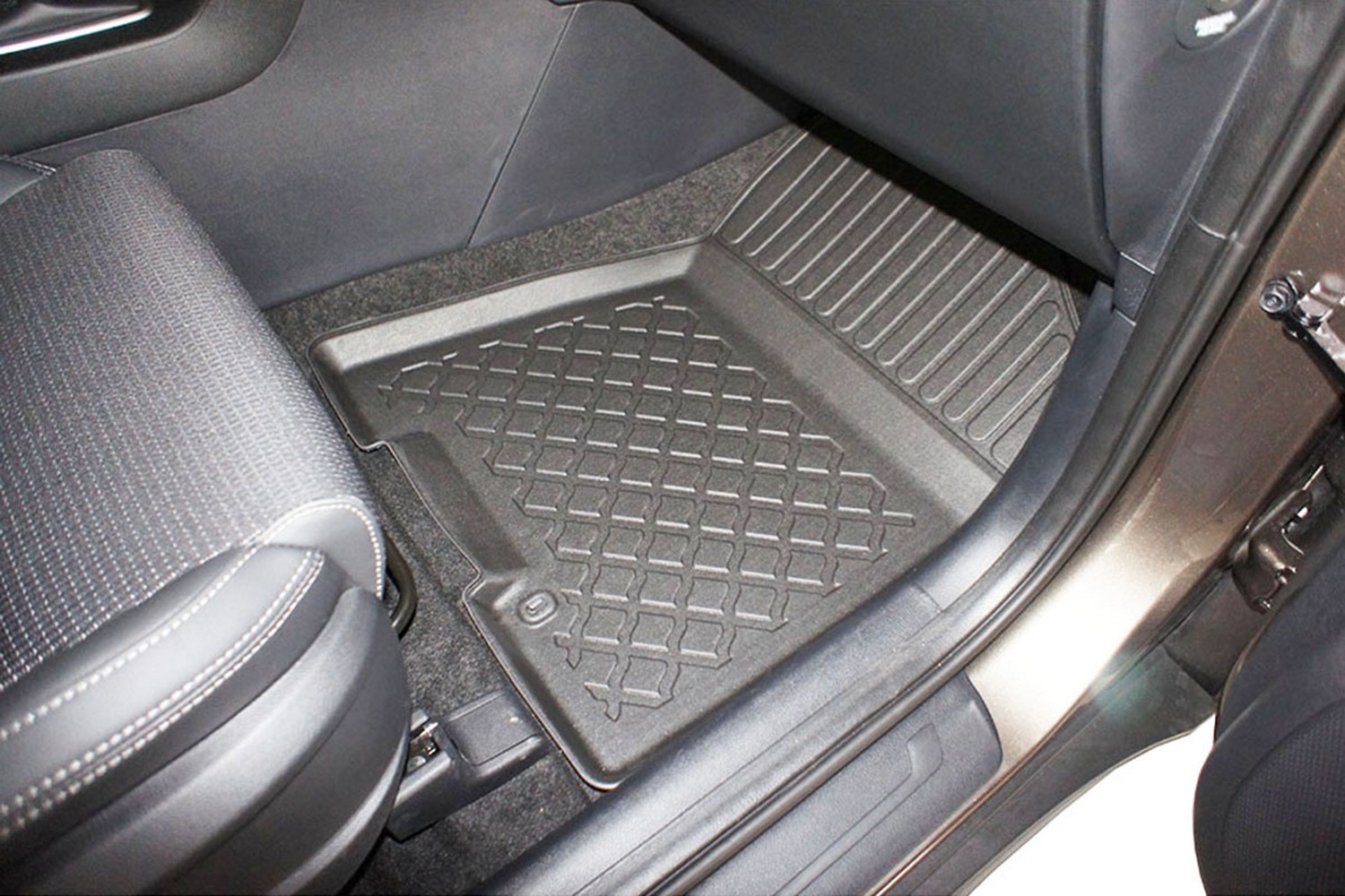 Car mats suitable for Kia Sportage IV (QL) 2015-2021 Guardliner PE/TPE rubber (KIA2SPFM-G) (4)