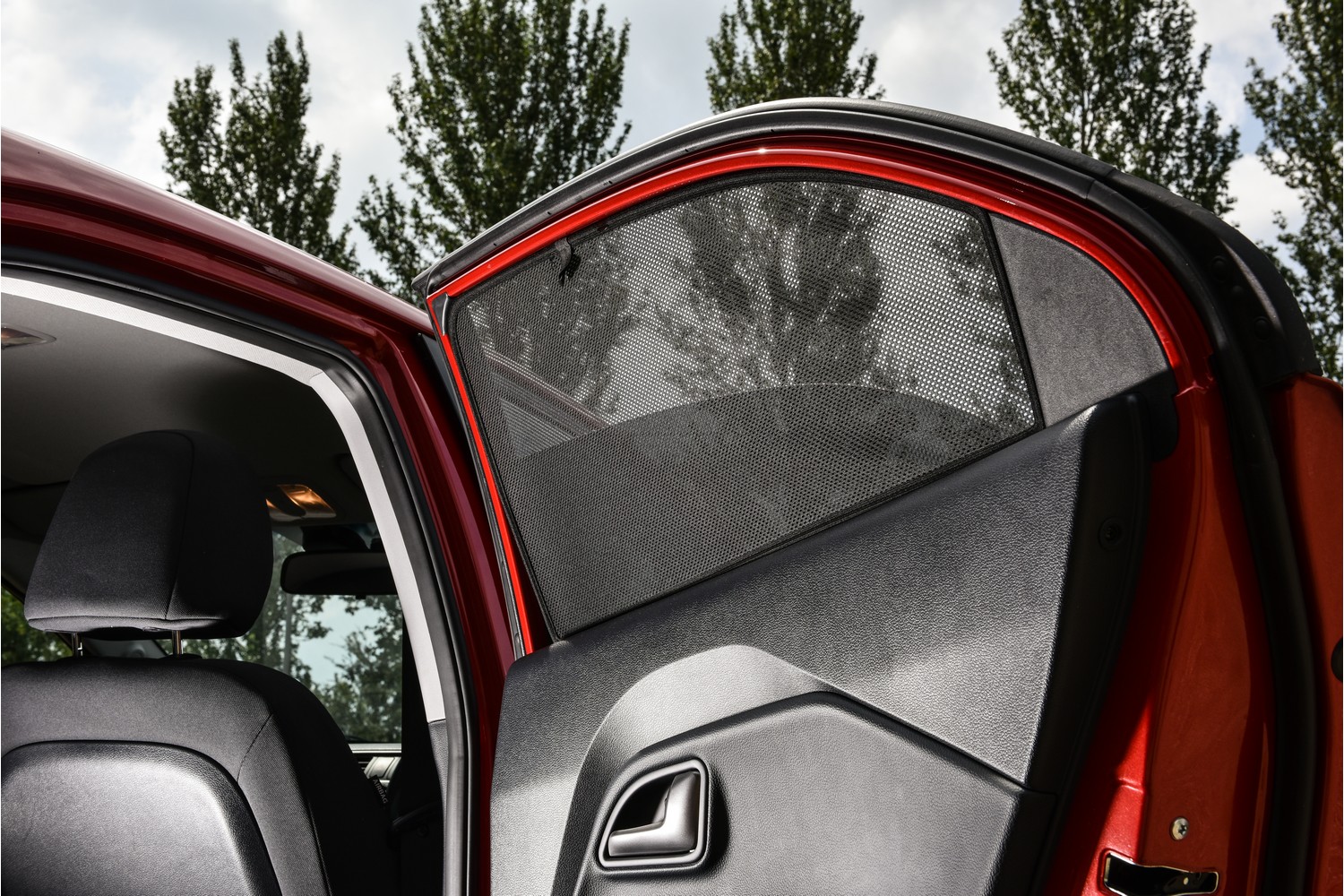 Sun shades suitable for Kia Rio (UB) 2011-2017 5-door hatchback Car Shades - rear side doors