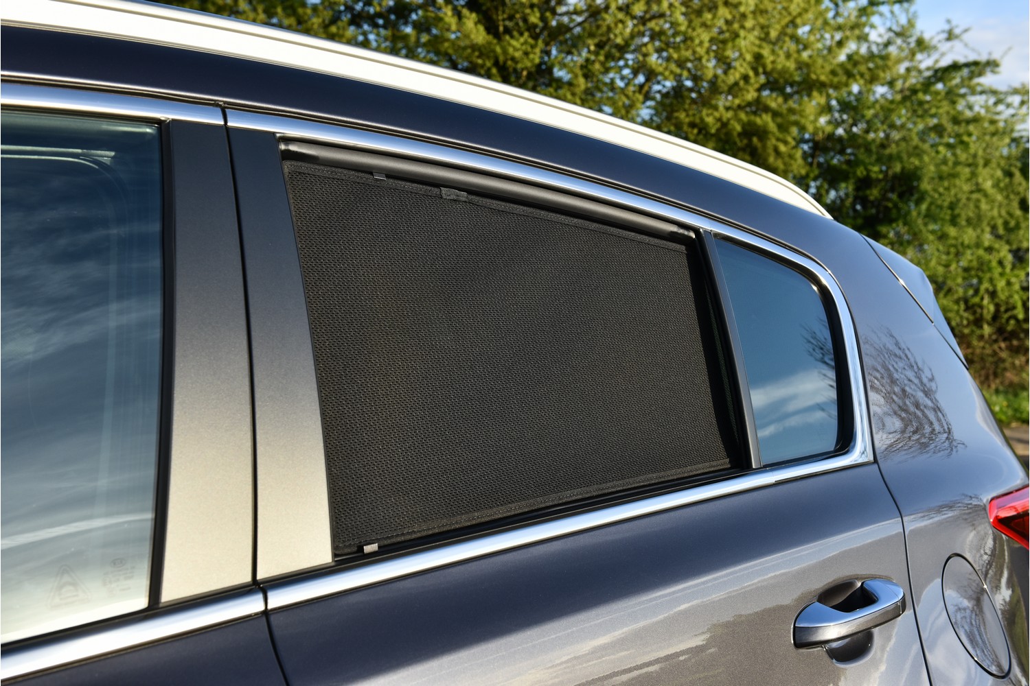Sun shades Kia Sportage IV (QL) 2015-2018  Car Shades - rear side doors (3)