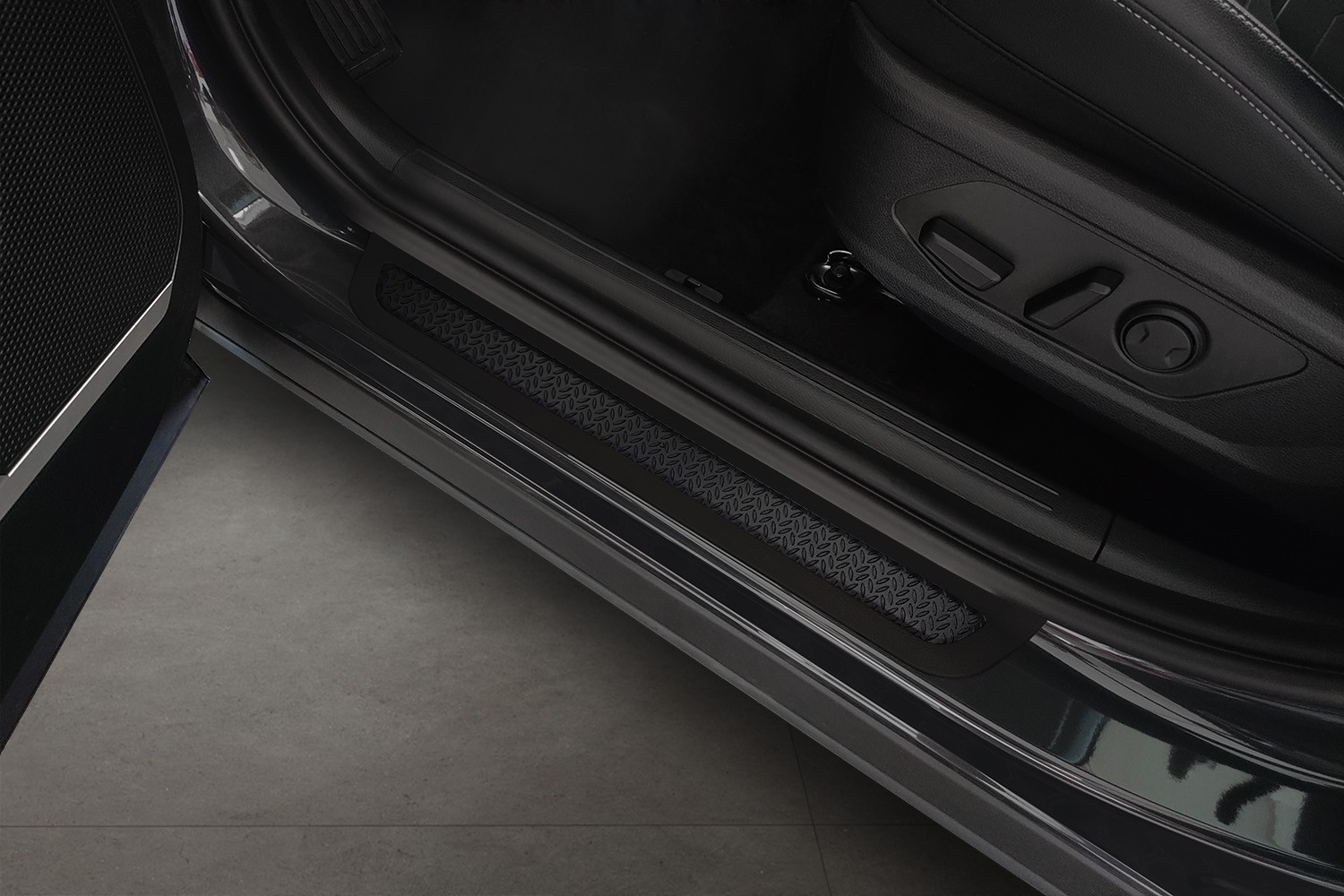 Door sill plates Kia Sportage V (NQ5) 2021-present aluminium diamond plate anthracite matt 2 pieces (3)