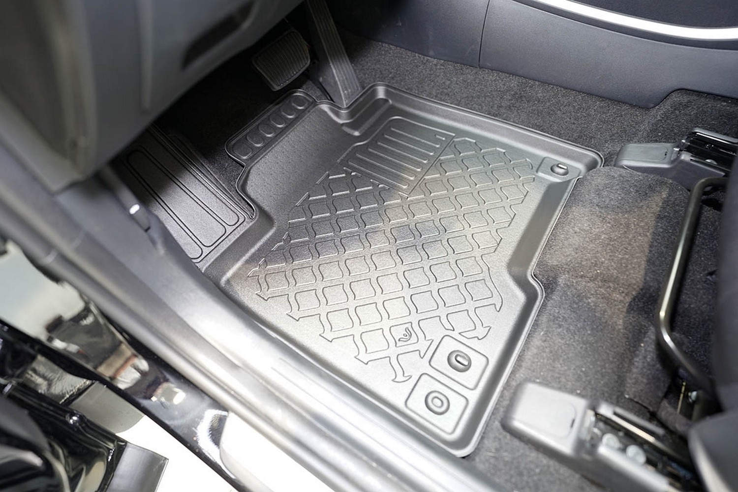 Car mats suitable for Kia Sportage V (NQ5) 2021-present Guardliner PE/TPE rubber (KIA6SPFM-G) (2)