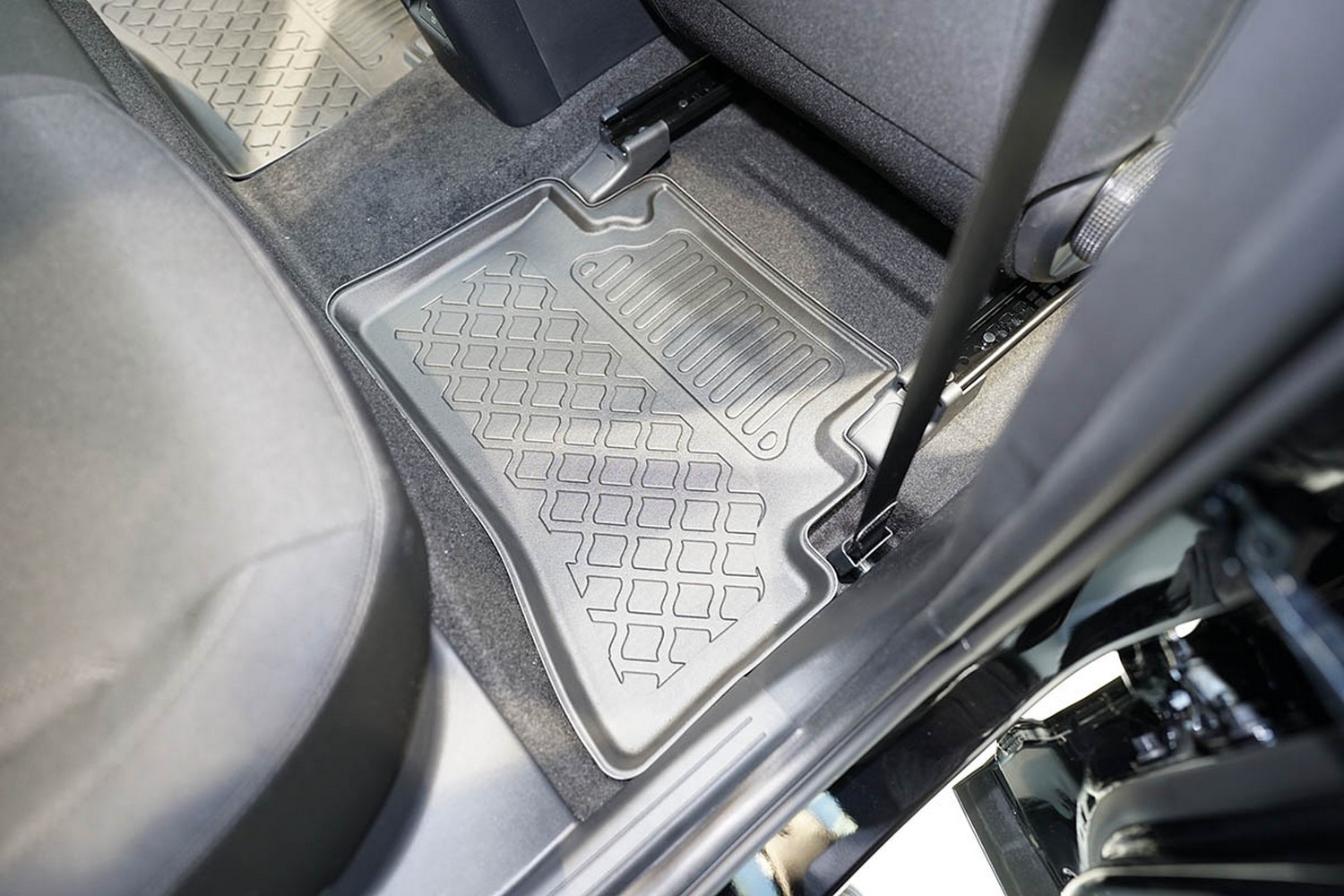 Car mats suitable for Kia Sportage V (NQ5) 2021-present Guardliner PE/TPE rubber (KIA6SPFM-G) (5)
