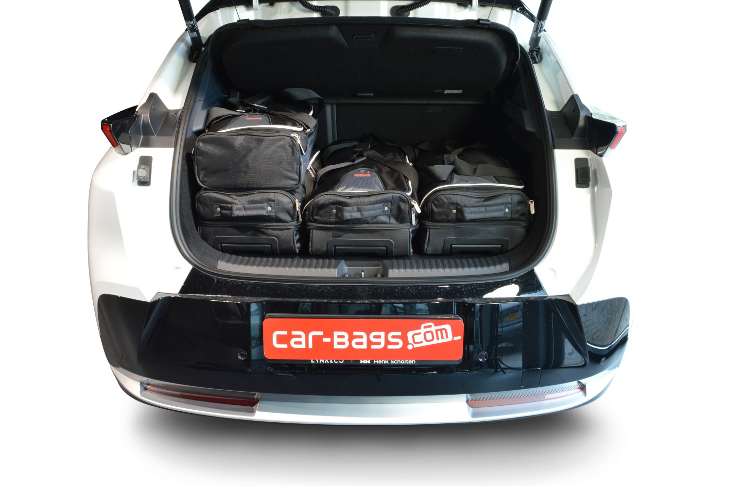 Travel bag set suitable for Lynk & Co 02 (CC11) 2018-present Original (3) Travel bag set suitable for Lynk & Co 02 (CC11) 2018-present Original (3)