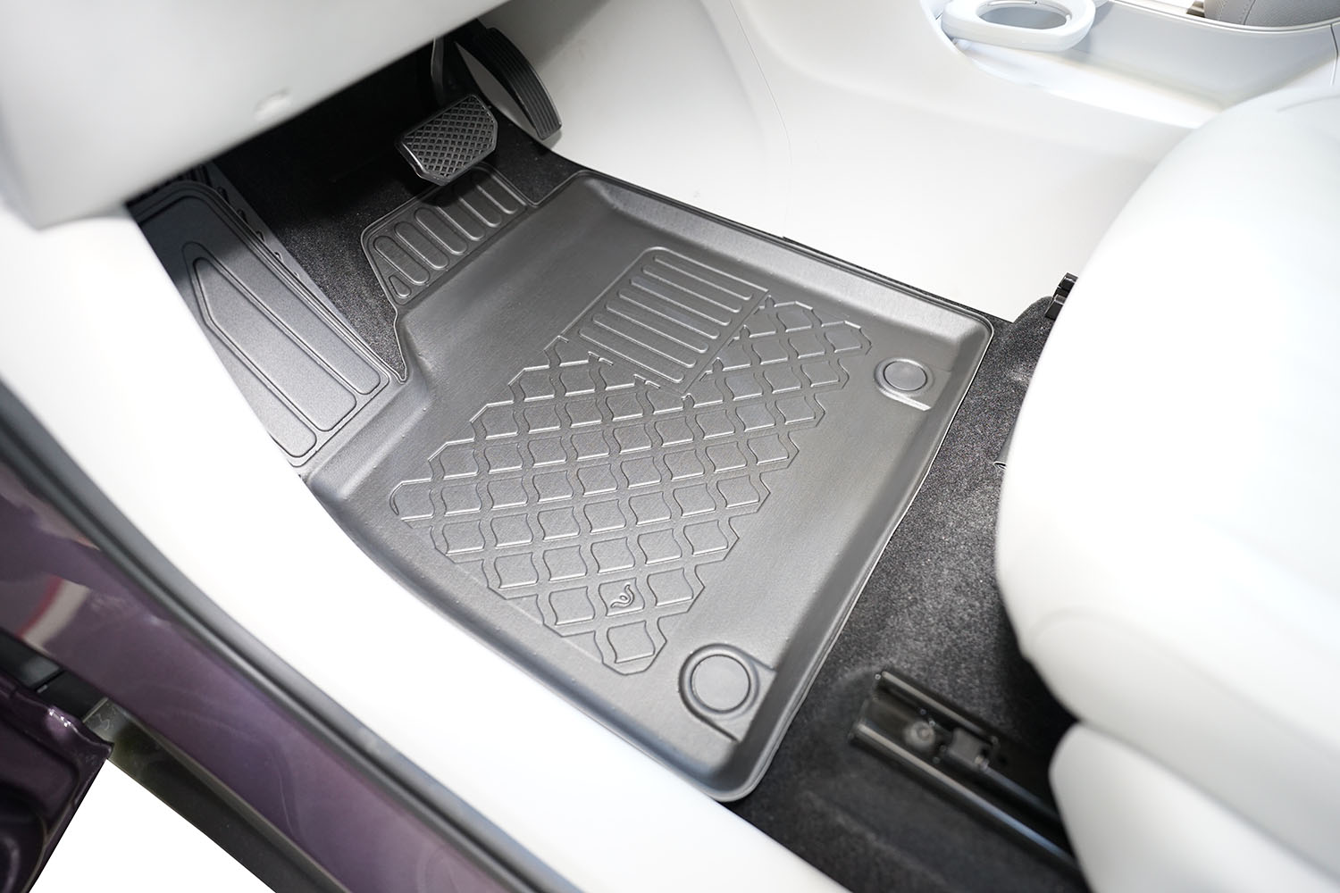 Car mats suitable for Leapmotor B10 2025-present Guardliner PE/TPE rubber (LEA1B1FM-G) (2)