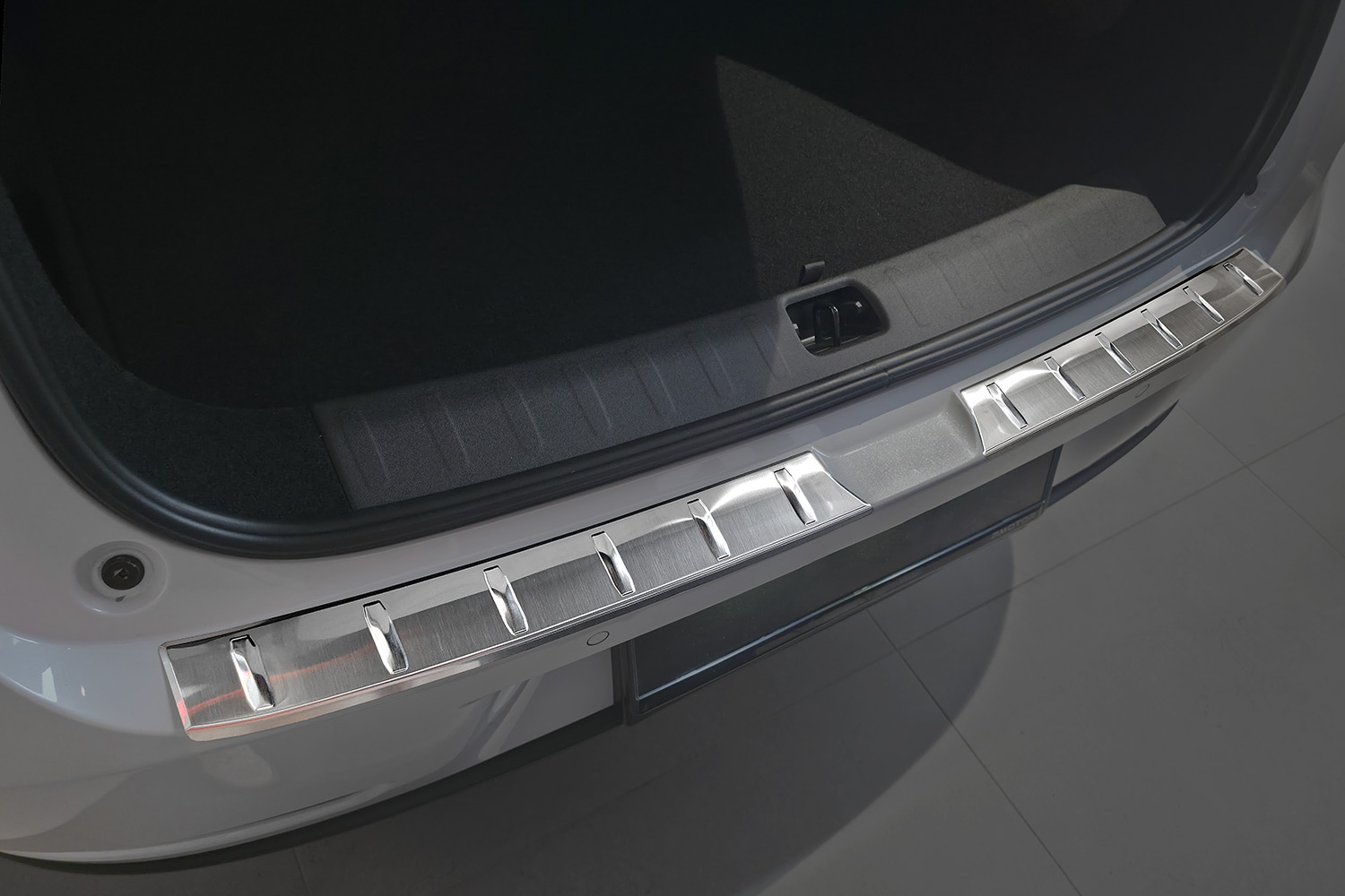 Ladekantenschutz passend f&uuml;r Leapmotor C10 2024-heute Edelstahl geb&uuml;rstet