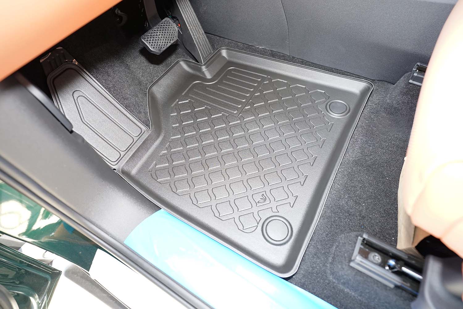 Car mats suitable for Leapmotor C10 2024-present Guardliner PE/TPE rubber (LEA1C1FM-G) (7) Car mats suitable for Leapmotor C10 2024-present Guardliner PE/TPE rubber (LEA1C1FM-G) (7)