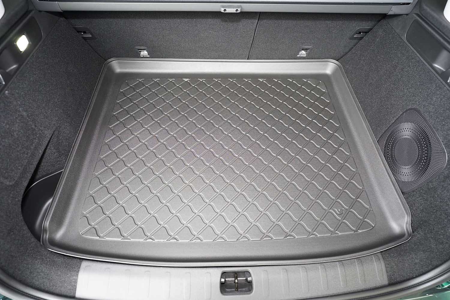 Boot mat suitable for Leapmotor C10 2024-present Guardliner anti slip PE/TPE rubber (LEA1C1TM-G) (4) Boot mat suitable for Leapmotor C10 2024-present Guardliner anti slip PE/TPE rubber (LEA1C1TM-G) (4)