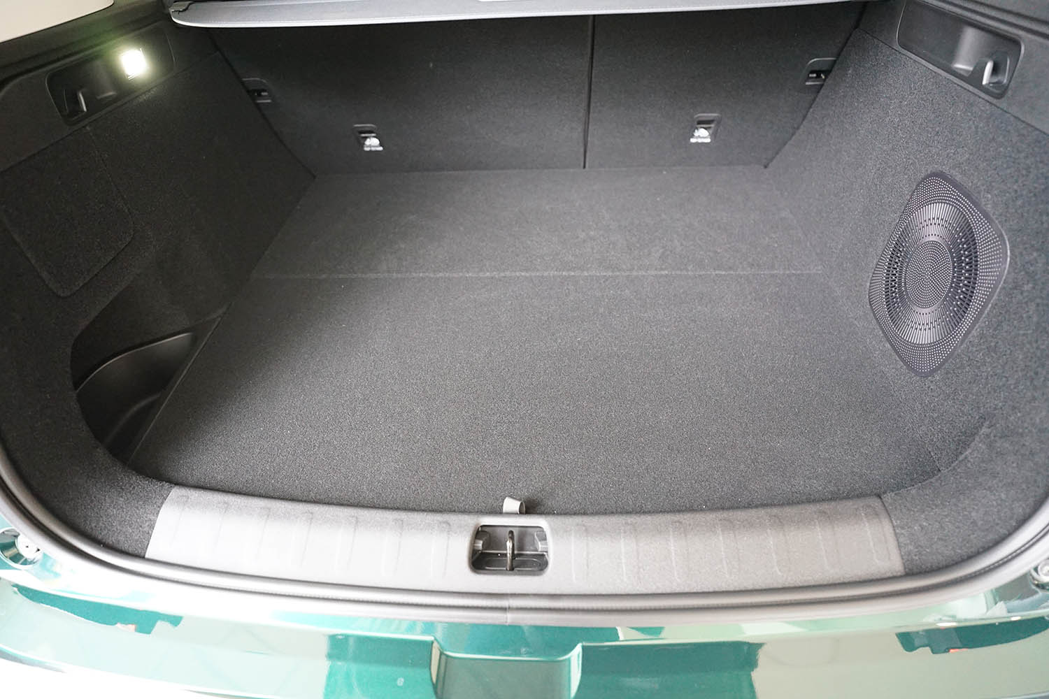 Boot mat suitable for Leapmotor C10 2024-present Guardliner anti slip PE/TPE rubber (LEA1C1TM-G) (7) Boot mat suitable for Leapmotor C10 2024-present Guardliner anti slip PE/TPE rubber (LEA1C1TM-G) (7)