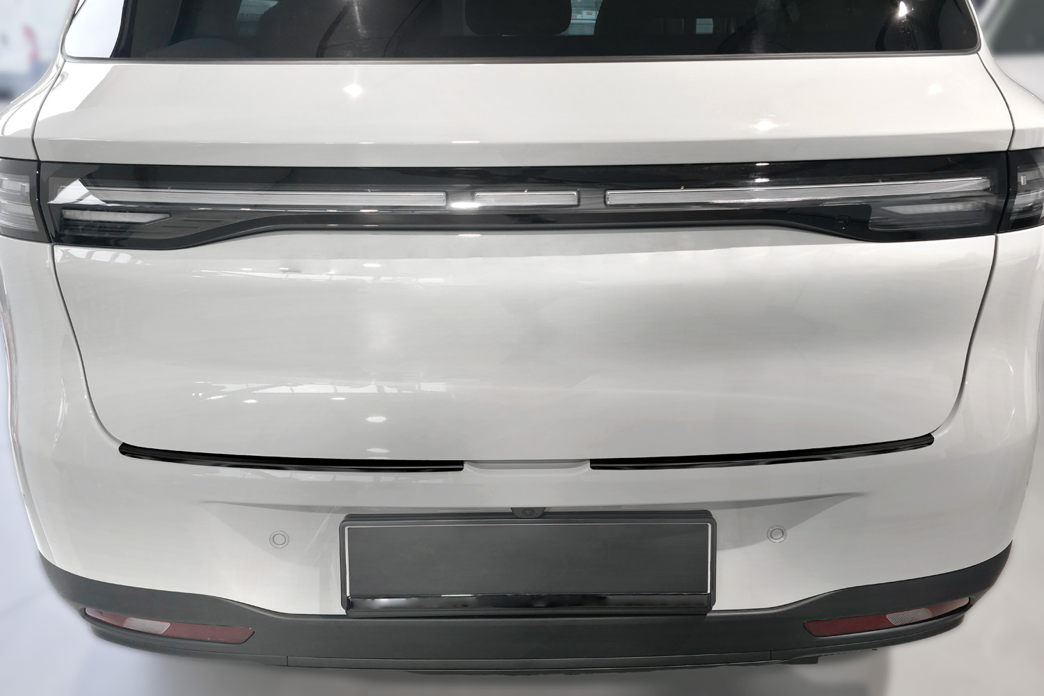 Rear bumper protector suitable for Leapmotor B10 2025-present stainless steel brushed anthracite 2 pieces (3) Rear bumper protector suitable for Leapmotor B10 2025-present stainless steel brushed anthracite 2 pieces (3)