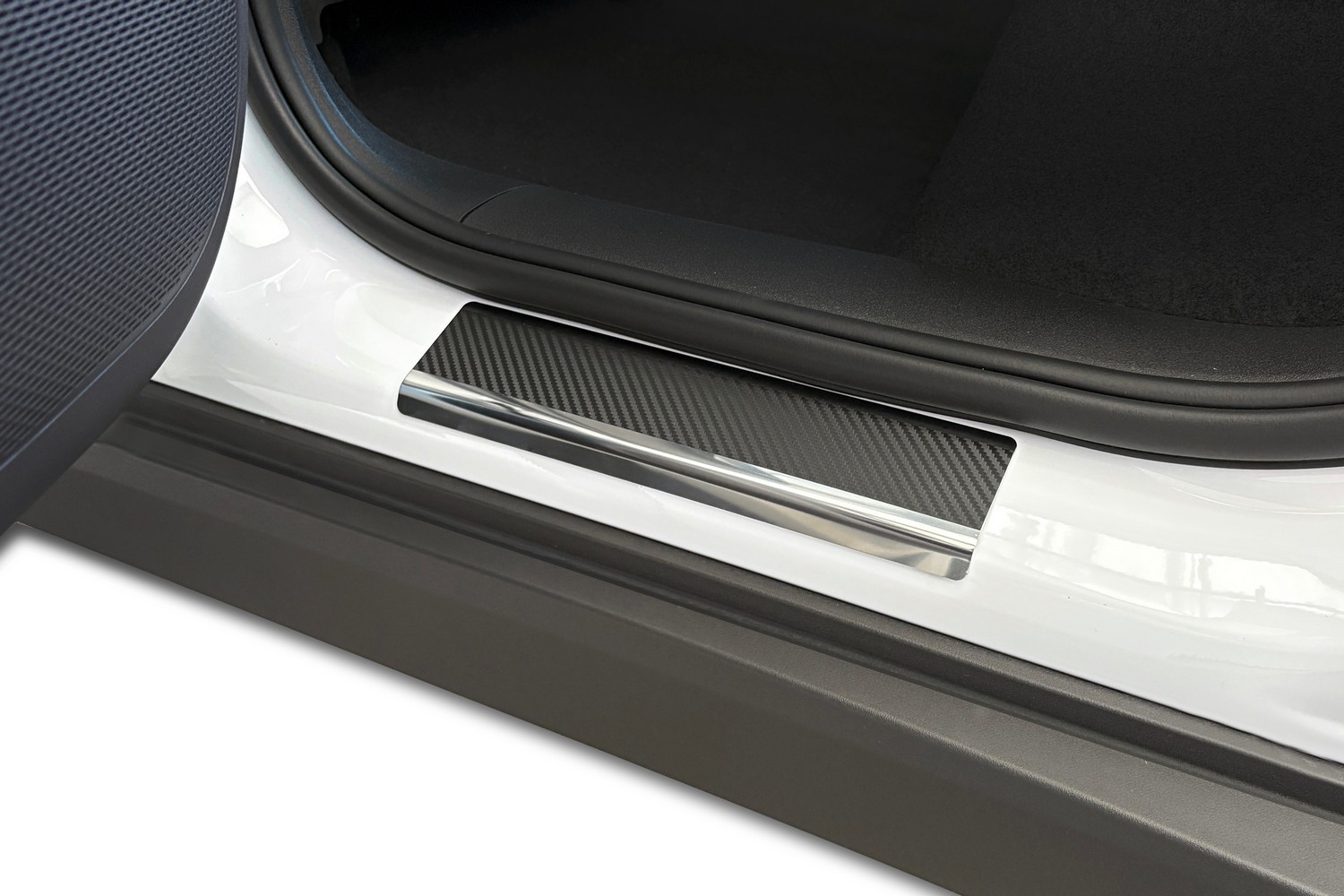 Door sill plates suitable for Leapmotor C10 2024-present stainless steel - carbon foil (2) Door sill plates suitable for Leapmotor C10 2024-present stainless steel - carbon foil (2)