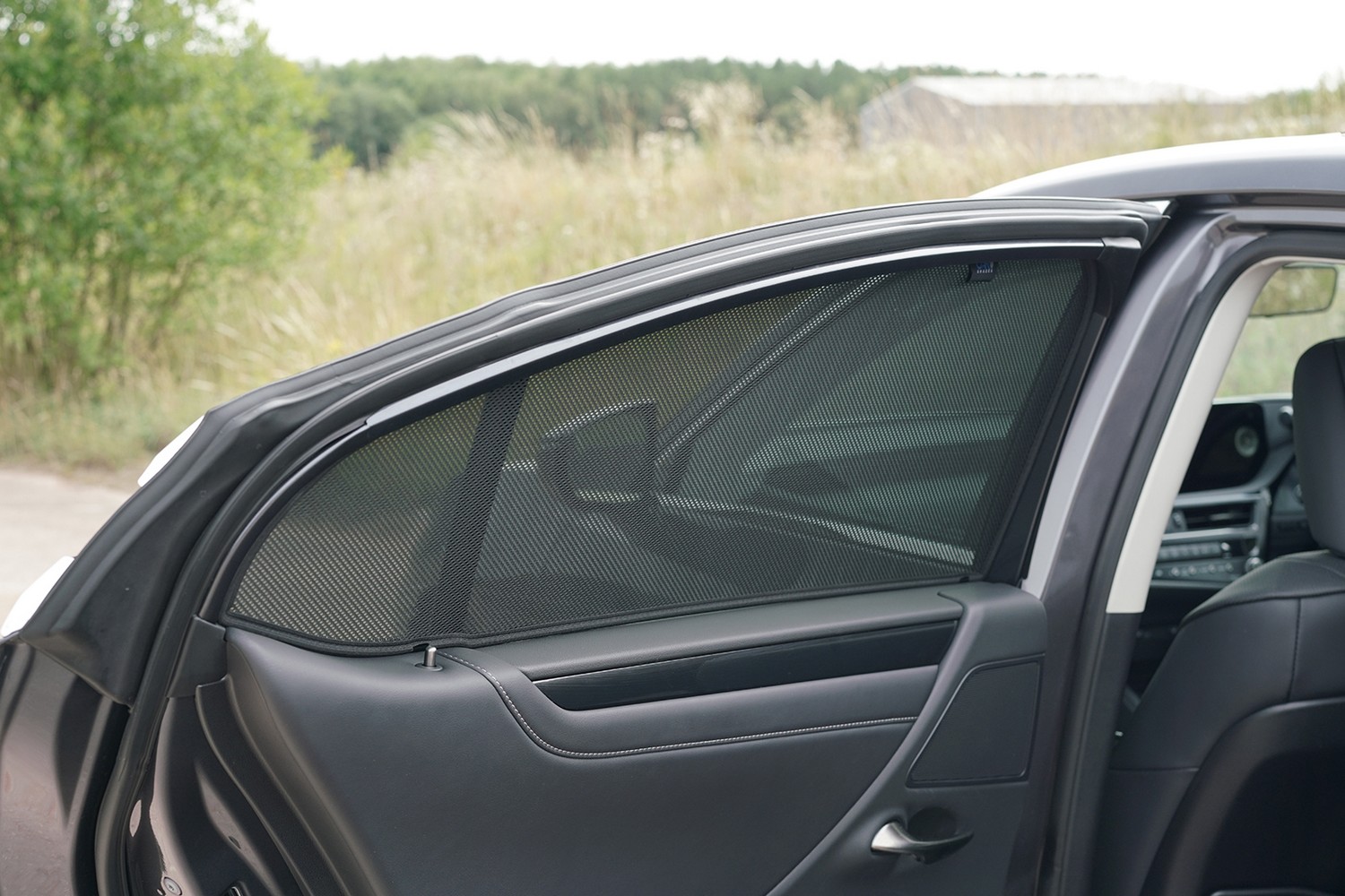 Sun shades suitable for Lexus ES (XZ10) 2018-2025 4-door saloon Car Shades - rear side doors Sun shades suitable for Lexus ES (XZ10) 2018-2025 4-door saloon Car Shades - rear side doors