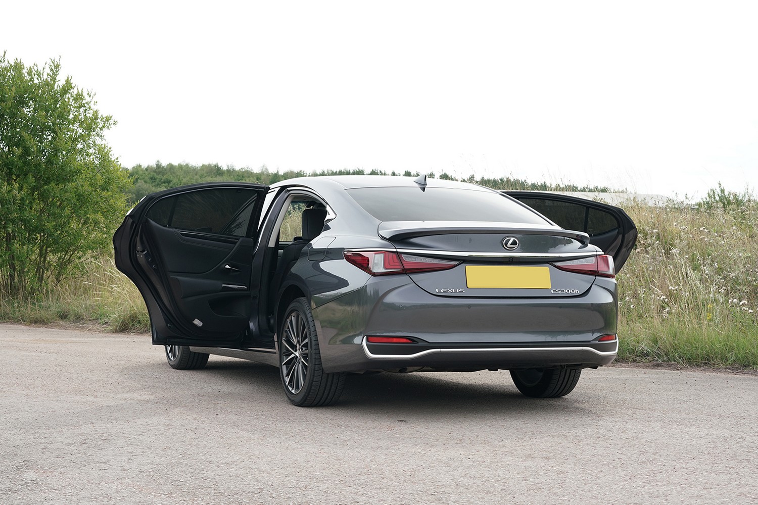 Sun shades suitable for Lexus ES (XZ10) 2018-2025 4-door saloon Car Shades - rear side doors (LEX1ESCS-RD) (3) Sun shades suitable for Lexus ES (XZ10) 2018-2025 4-door saloon Car Shades - rear side doors (LEX1ESCS-RD) (3)