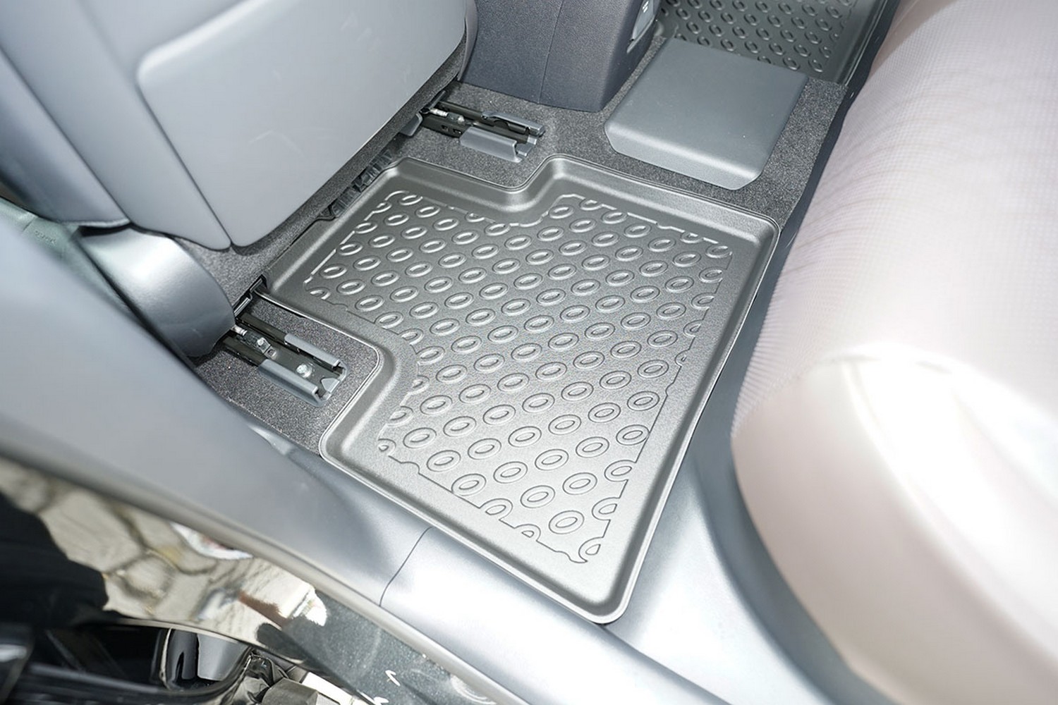 Car mats suitable for Lexus RX V (AL30) 2022-present Cool Liner PE/TPE rubber (LEX1RXFM-C) (4)