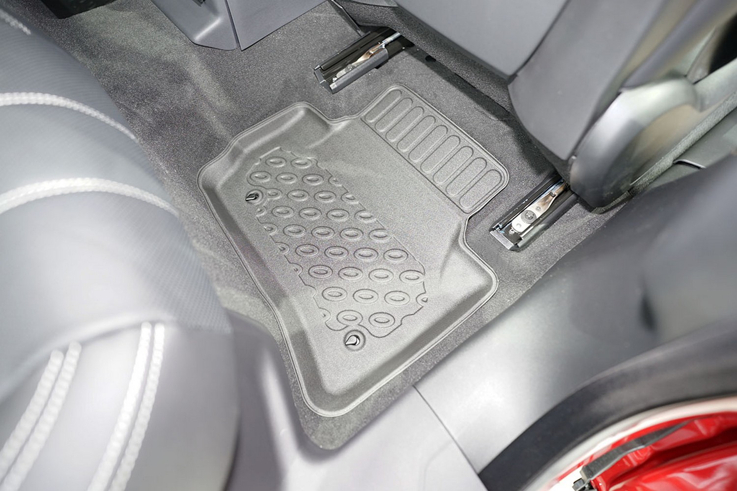 Car mats suitable for Range Rover Velar (L560) 2020-present Cool Liner PE/TPE rubber (LRO3VEFM-C) (5) Car mats suitable for Range Rover Velar (L560) 2020-present Cool Liner PE/TPE rubber (LRO3VEFM-C) (5)
