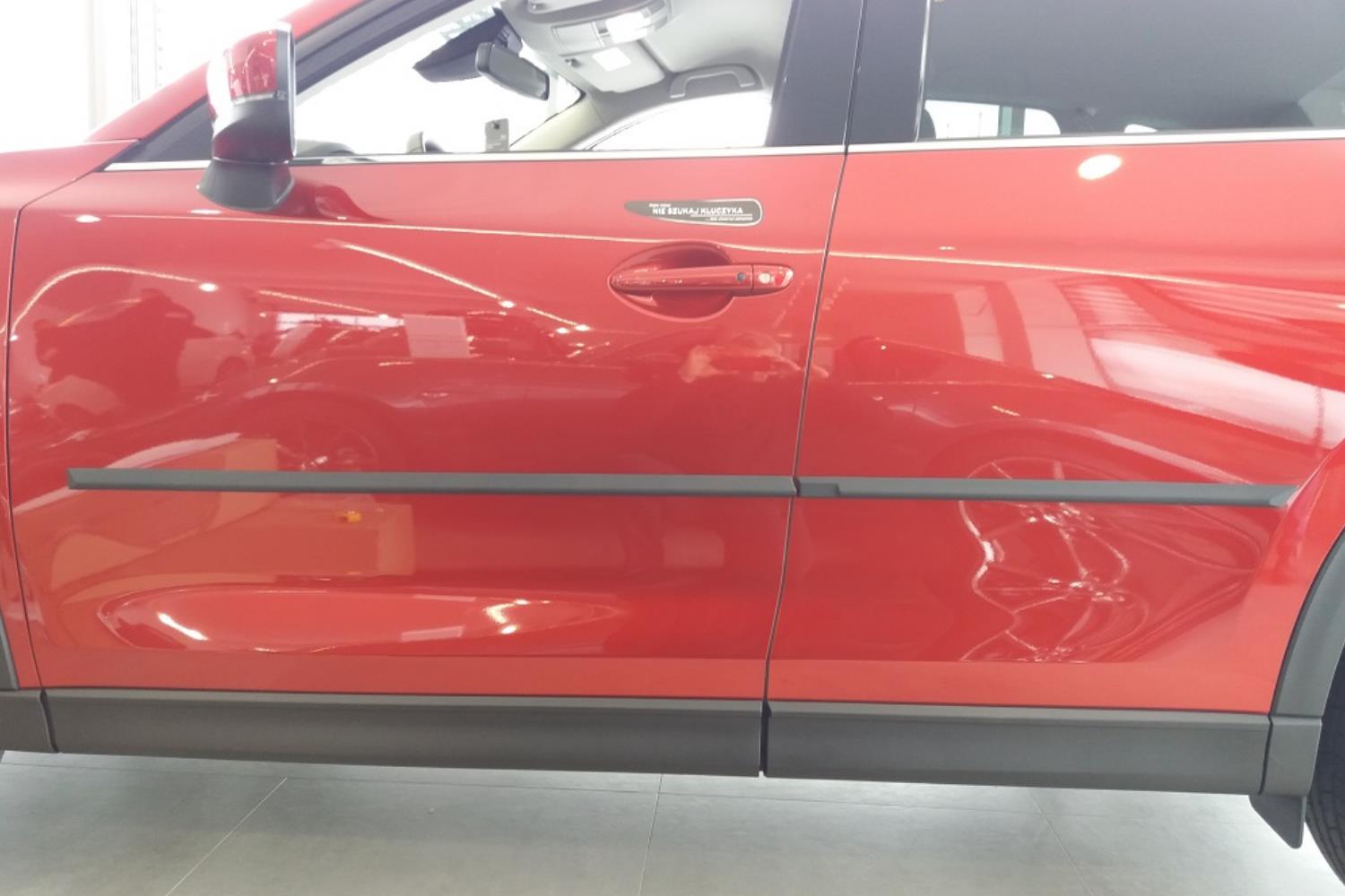 Stootstrips geschikt voor Mazda CX-5 (KF) 2017-heden set zijportieren