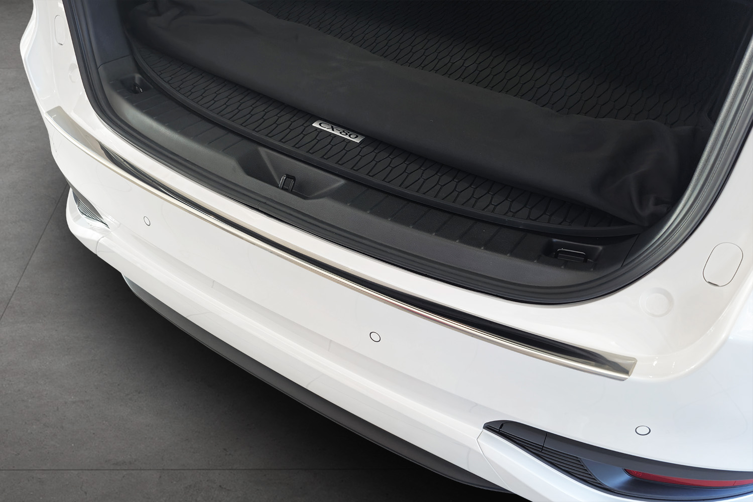 Rear bumper protector suitable for Mazda CX-80 2024-present stainless steel brushed