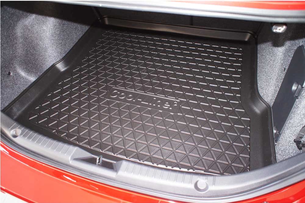 Boot mat Mazda3 (BM) 2013-2019 4-door saloon Cool Liner anti slip PE/TPE rubber