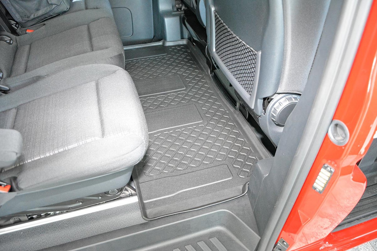 Car mats suitable for Mercedes-Benz Vito - V-Class (W447) 2014-present Guardliner PE/TPE rubber (MB14VIFM-G) (3)
