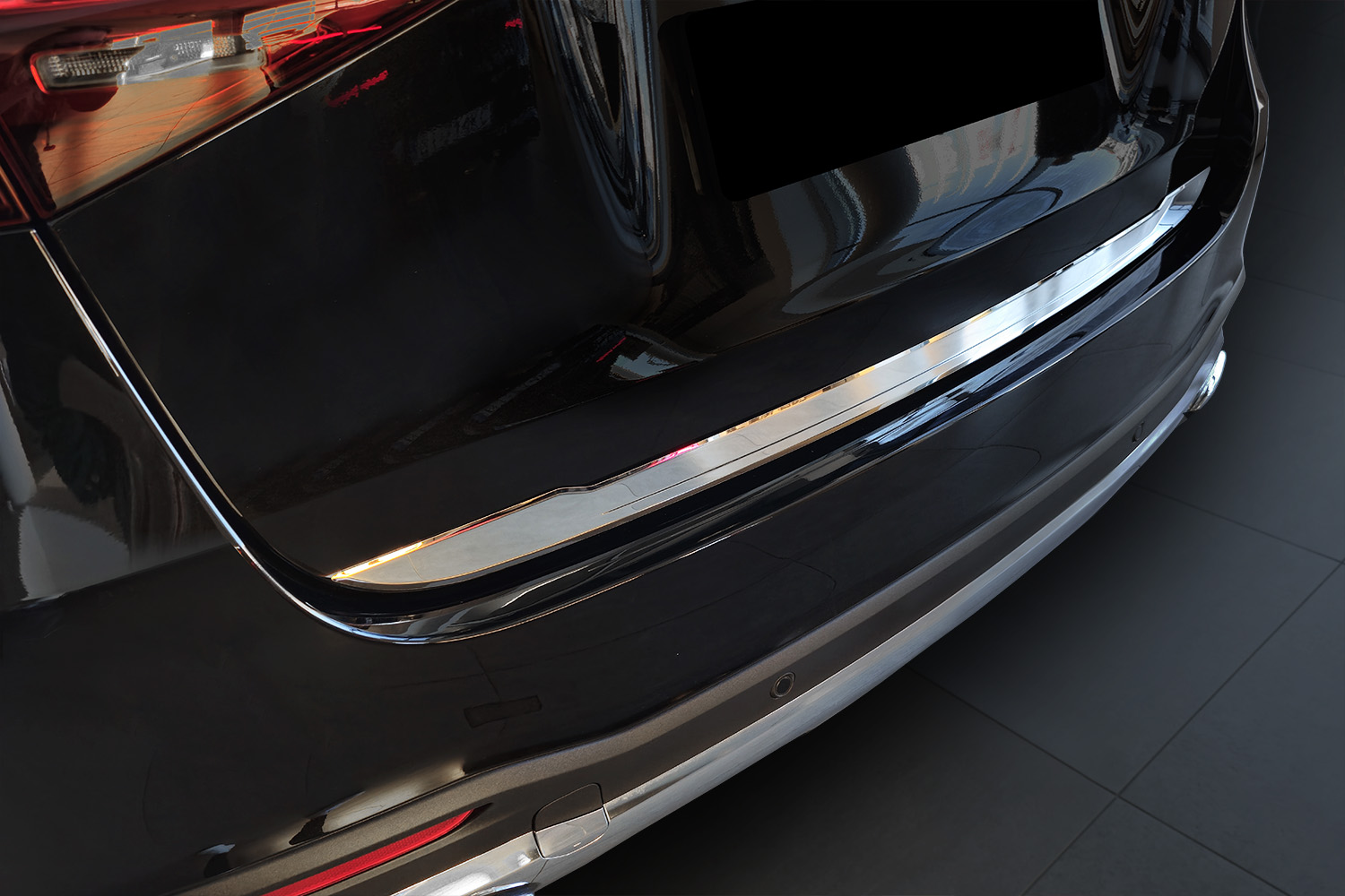 Garniture hayon arrière convient à Mercedes-Benz GLE (W167) 2019-présent acier inox brillant
